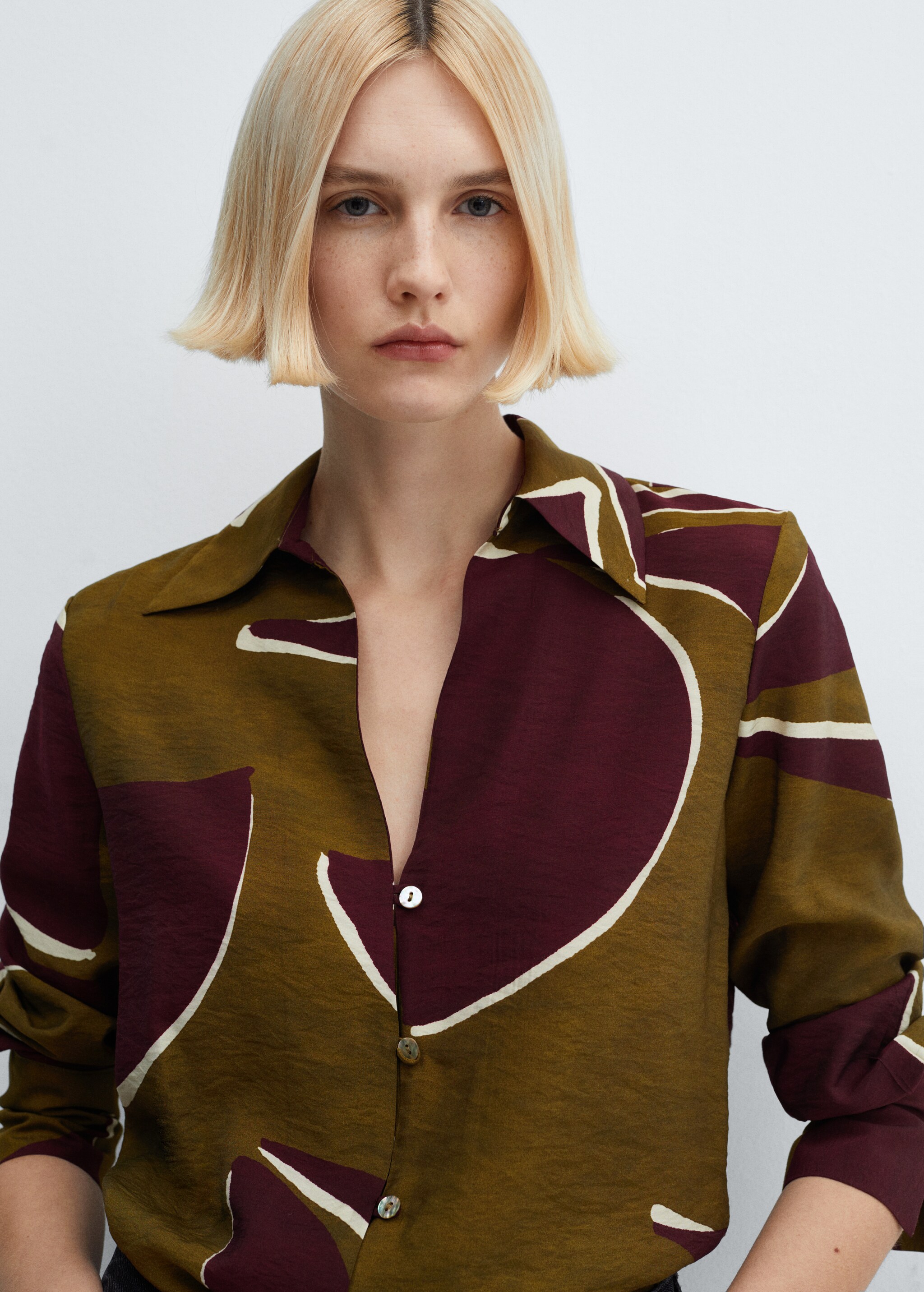 Satin print shirt - Details of the article 1