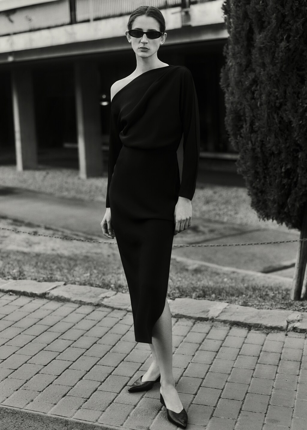 Asymmetrical dress with slit - Women | MANGO Kosovo