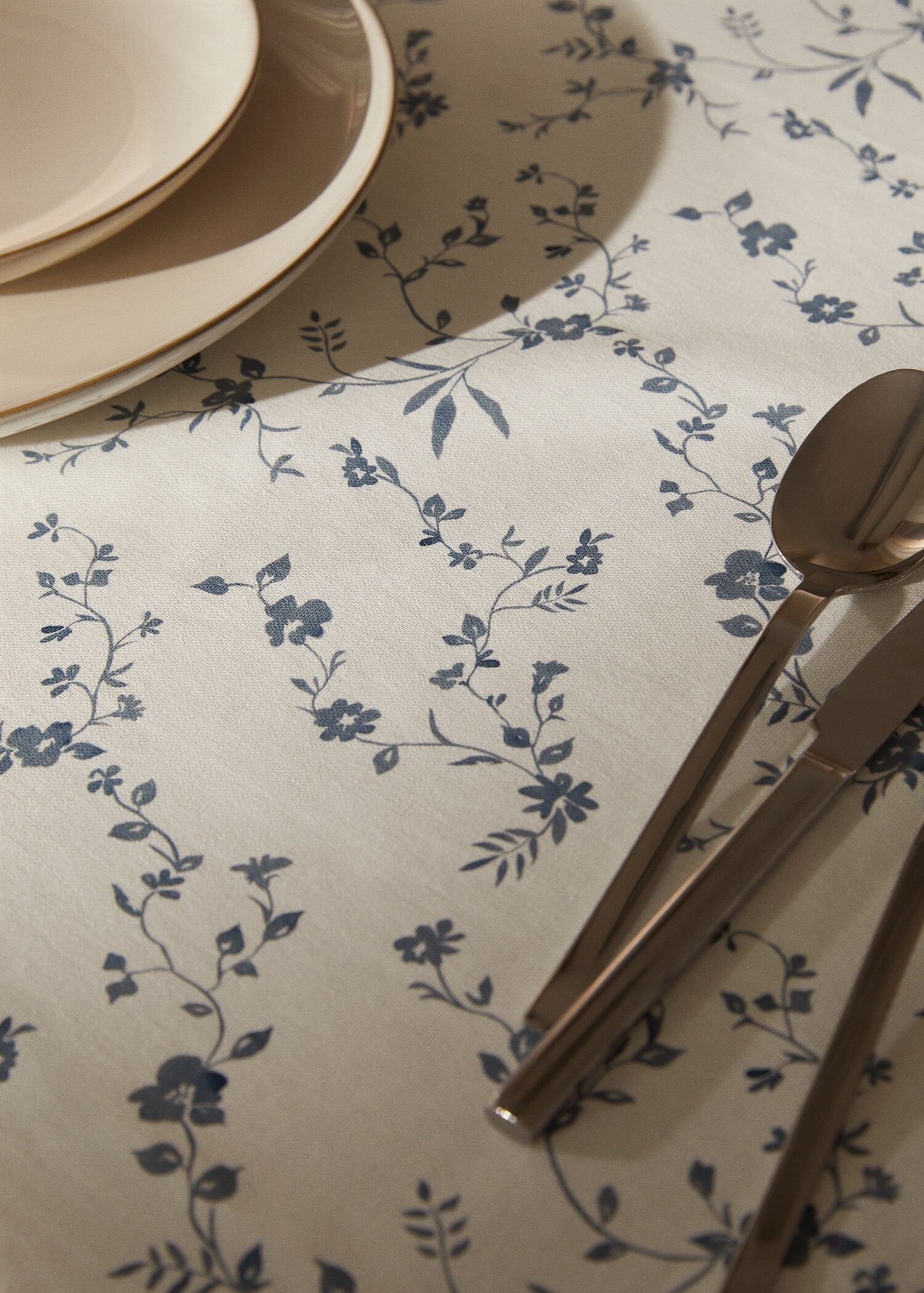 Floral-print cotton tablecloth 170x170cm - Details of the article 7