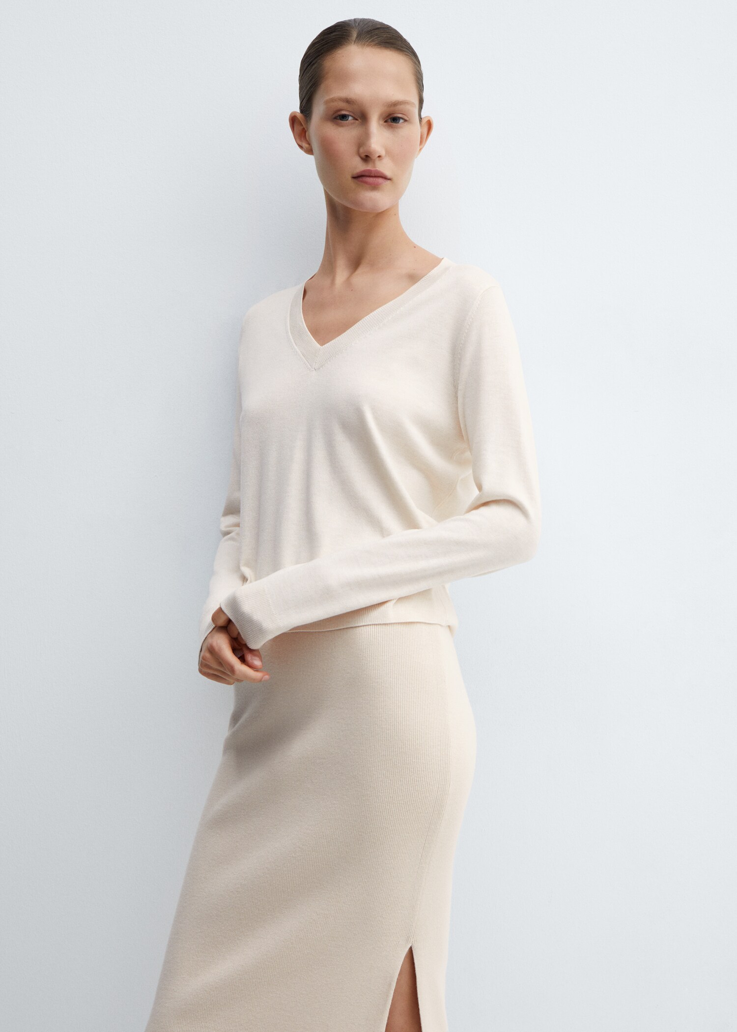 Jersey punto cuello pico - Plano medio