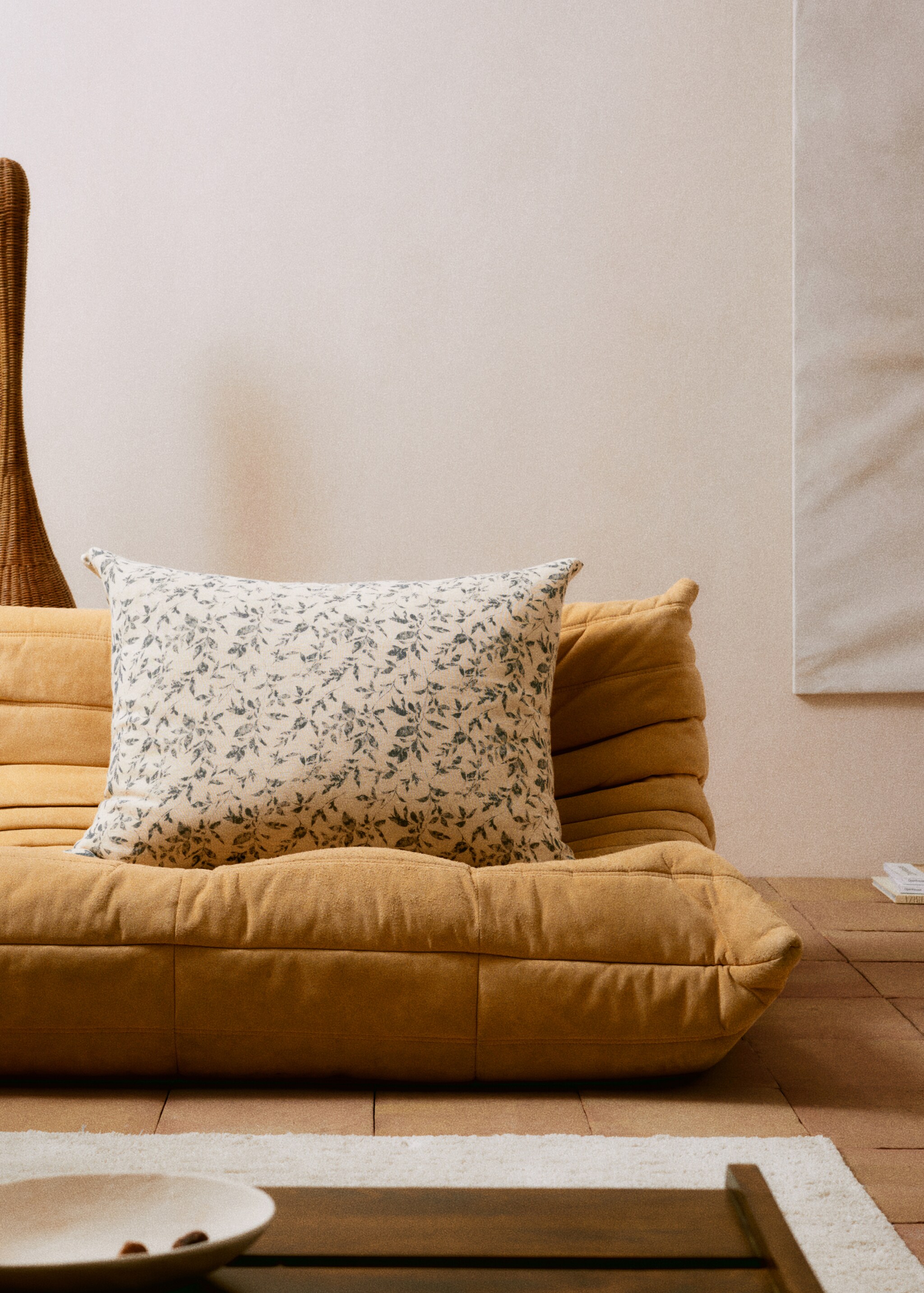 Cotton linen floral cushion cover 70x90cm - Details of the article 6