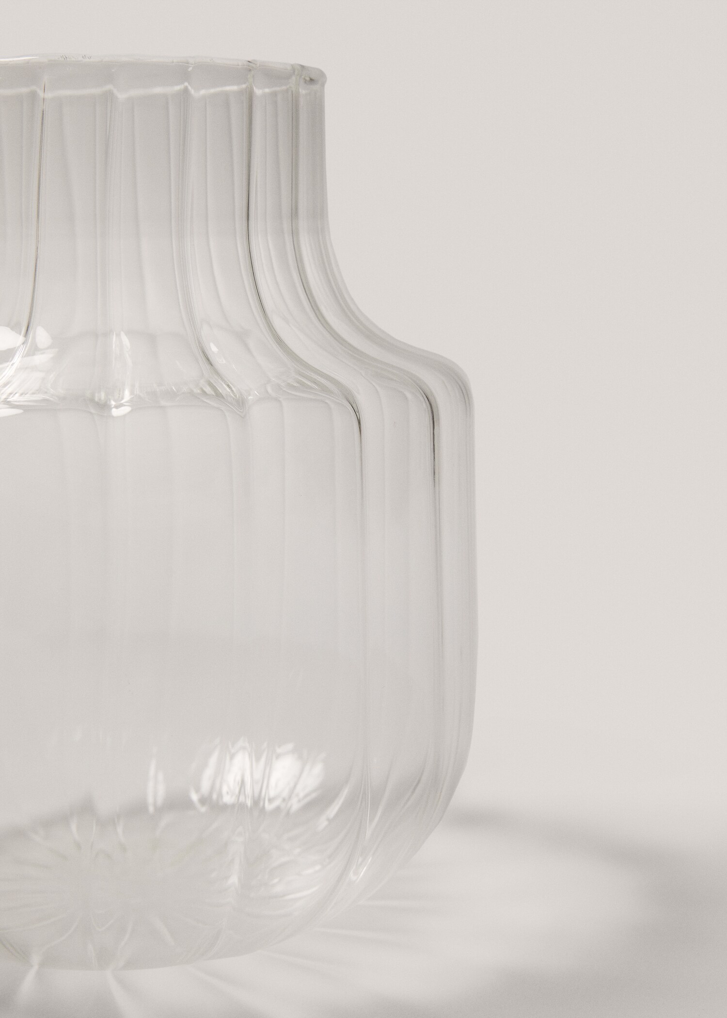 Borosilicate optical line vase - Details of the article 1