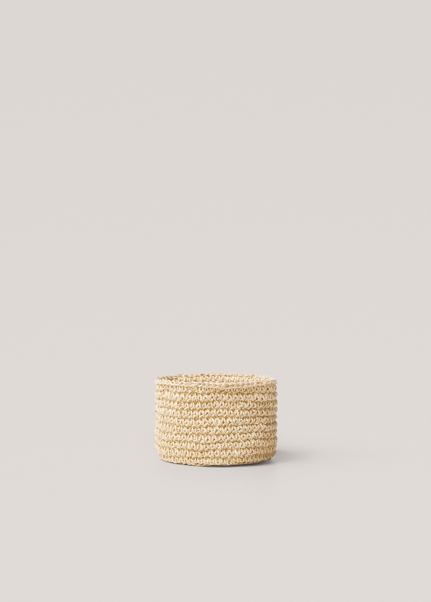 Round braided basket 12x8cm - Article without model