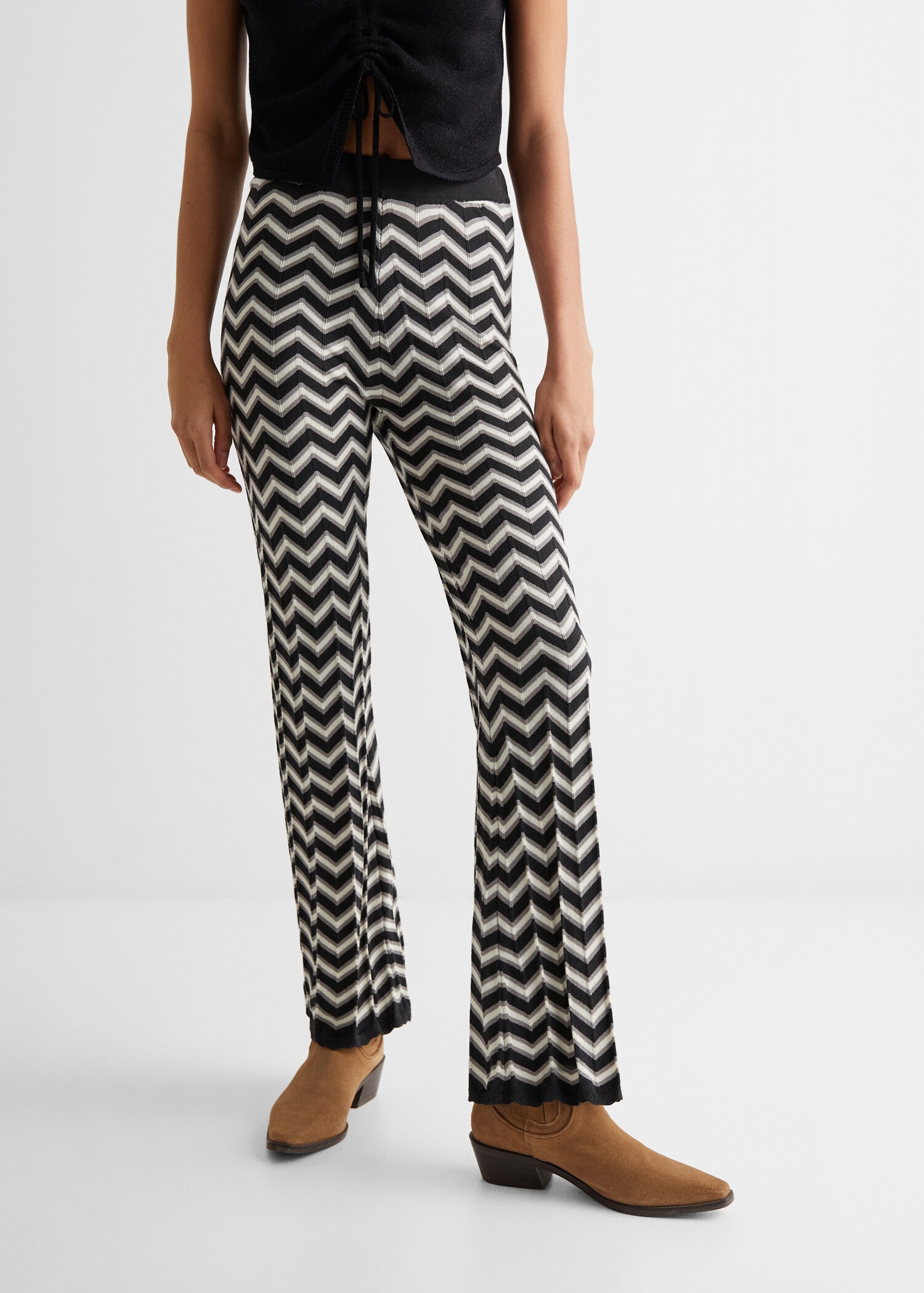 Printed trousers - Details of the article 6