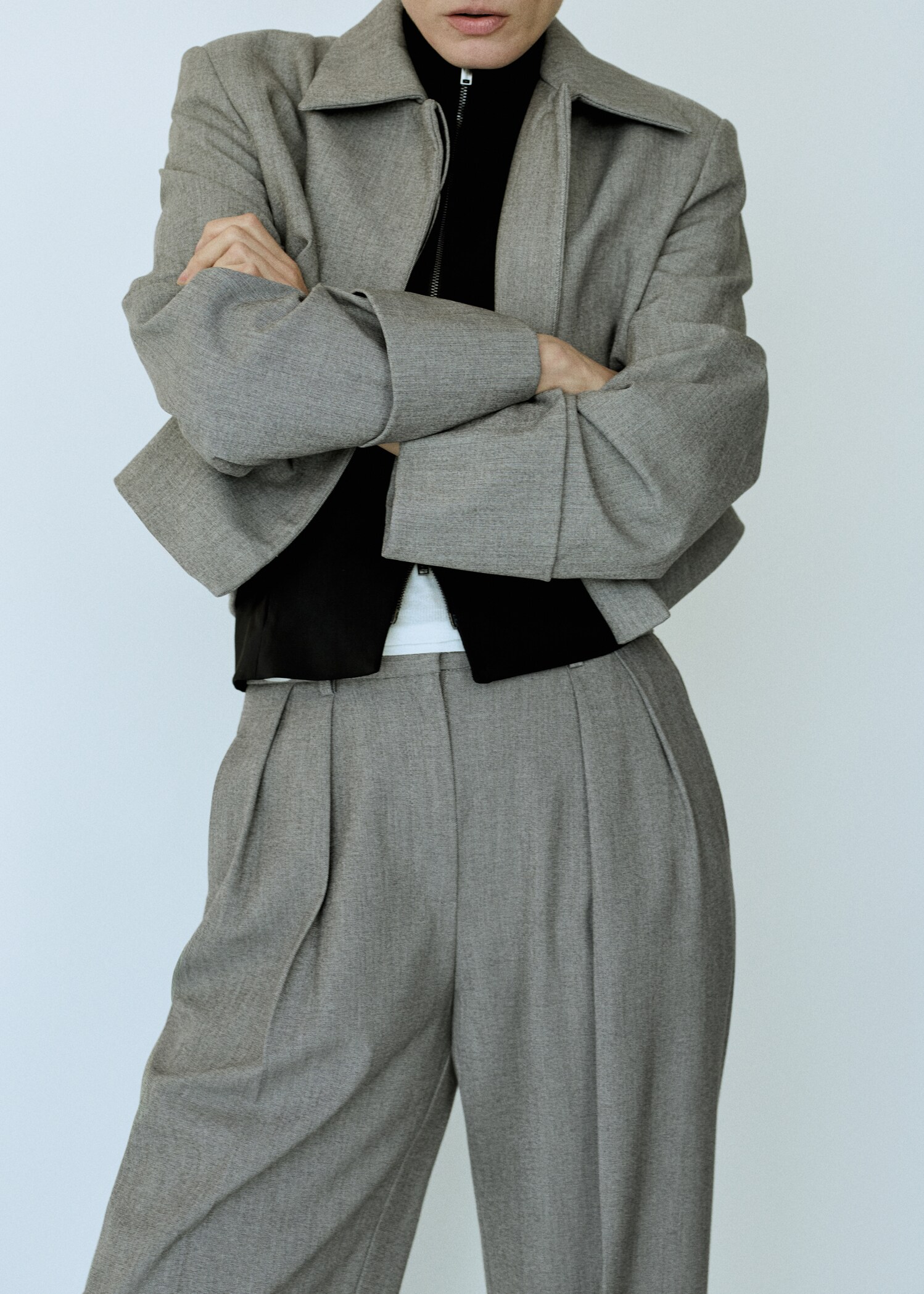 Pleated suit pants - Details of the article 6