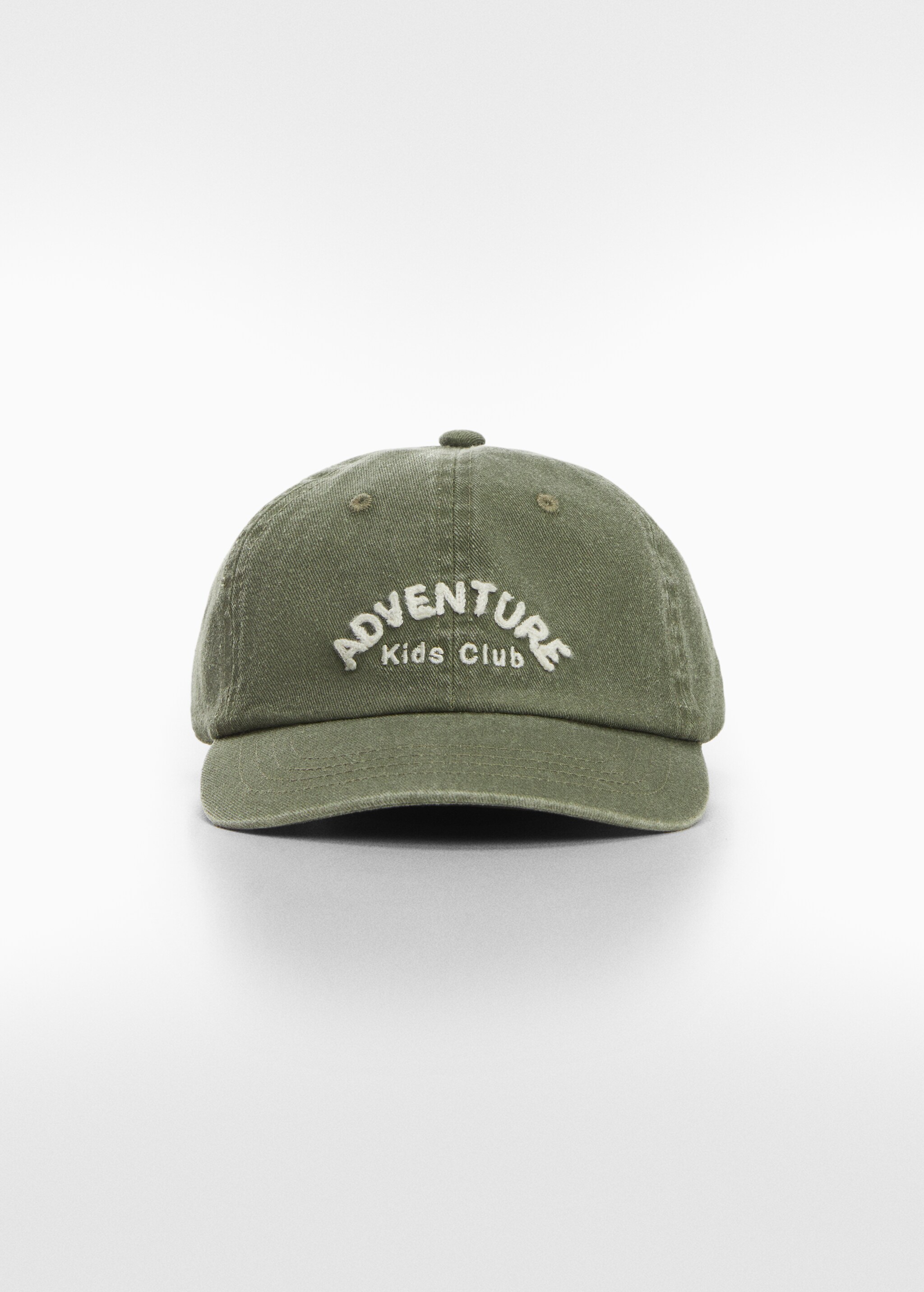 Cap with embroidered letter  - Medium plane