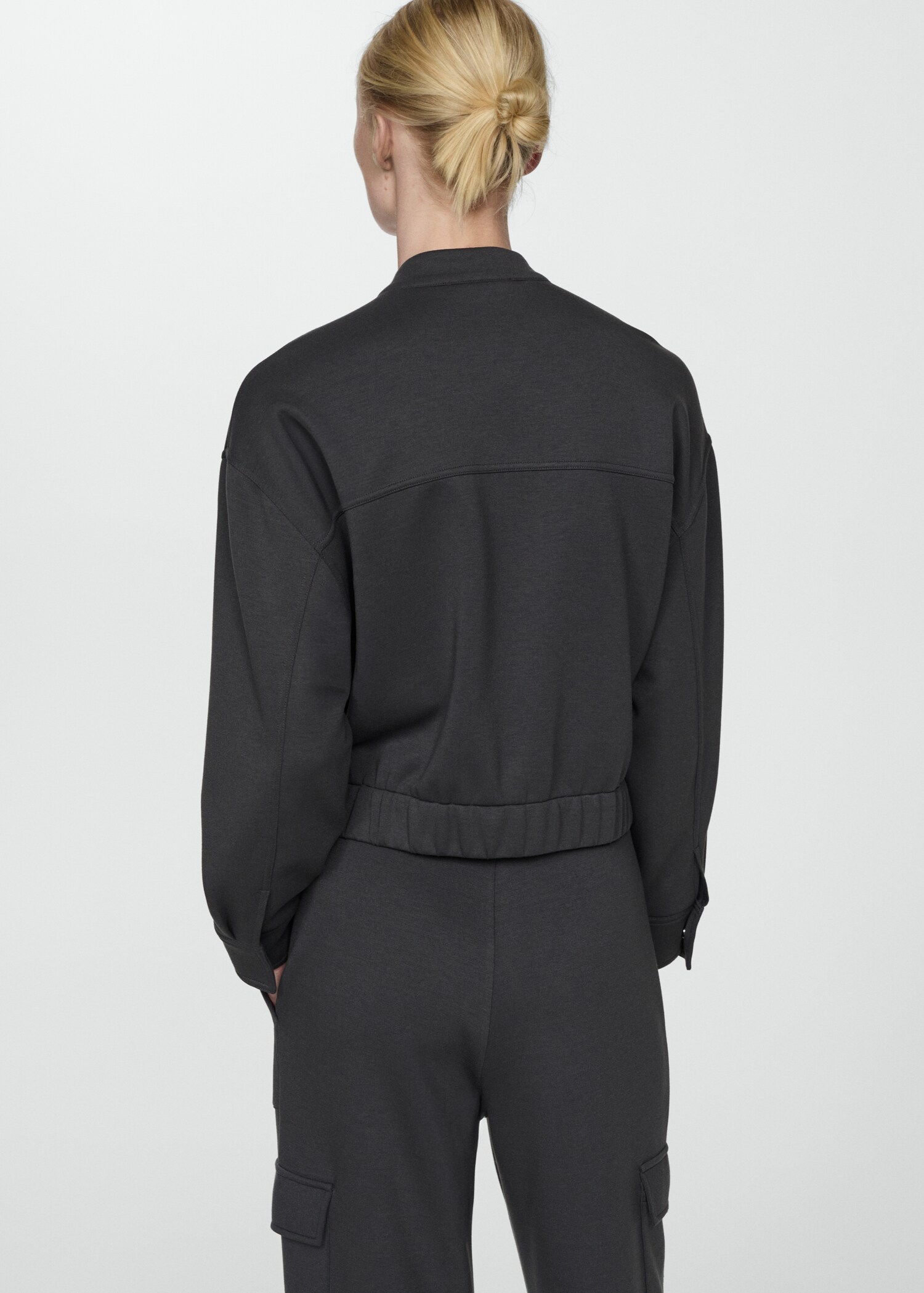 Bomber jacket decorative seams - Reverse of the article