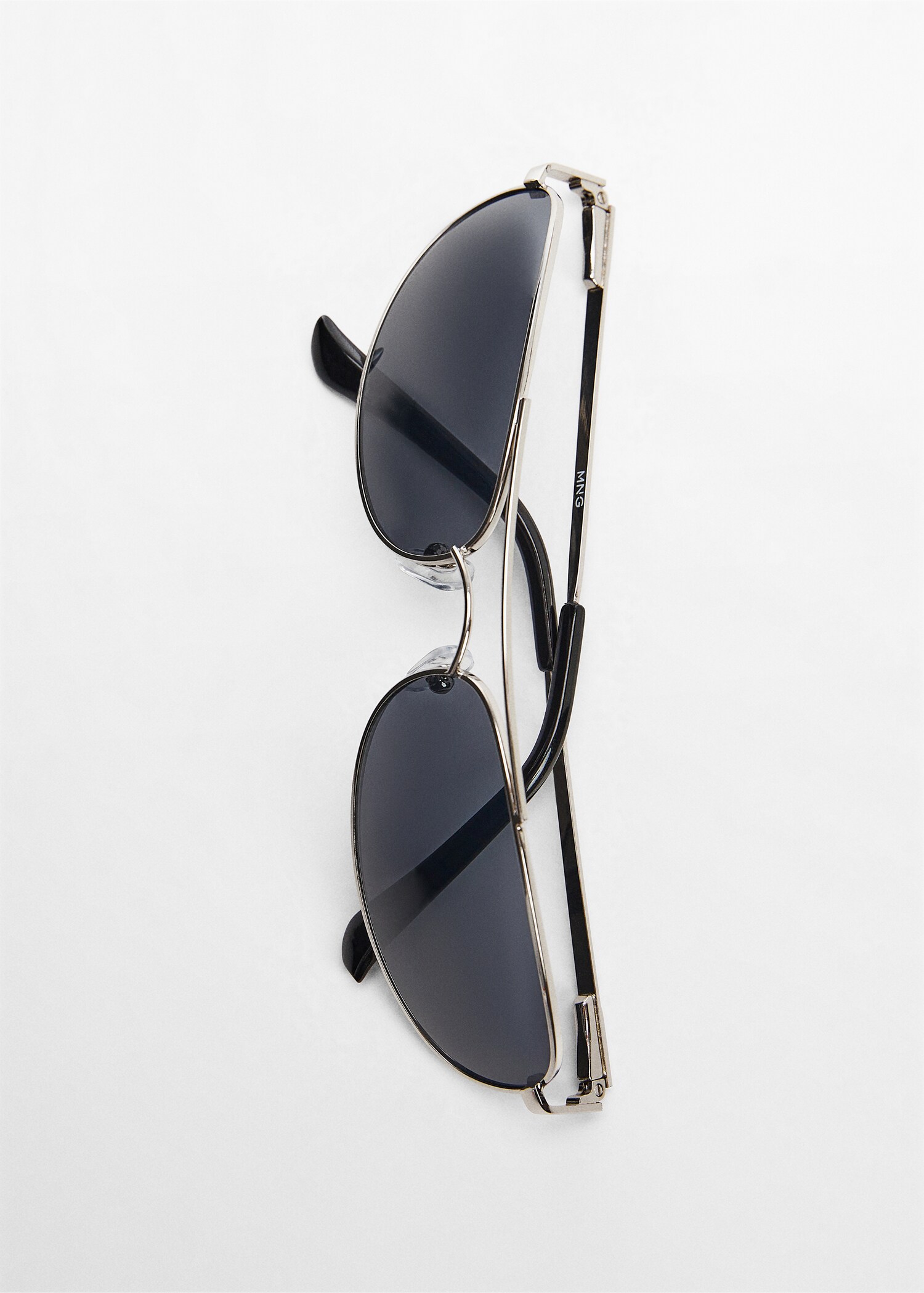 Metallic frame sunglasses - Details of the article 5