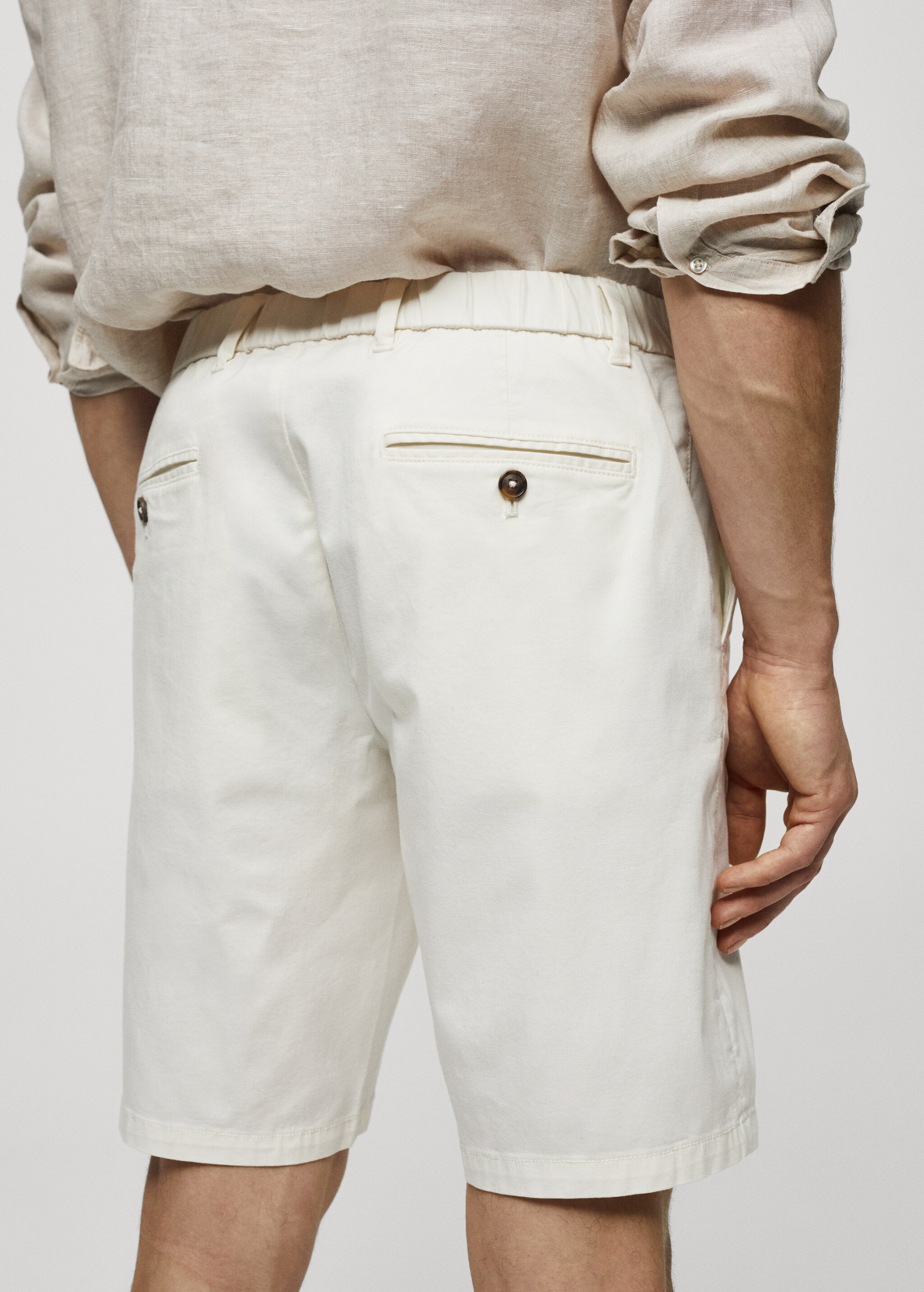 Slim-fit chino cotton bermuda shorts - Details of the article 4