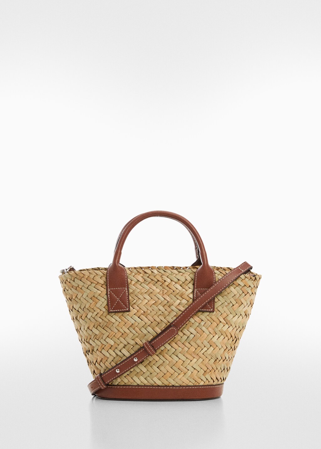 Natural fibre carrycot bag - Women | MANGO Japan