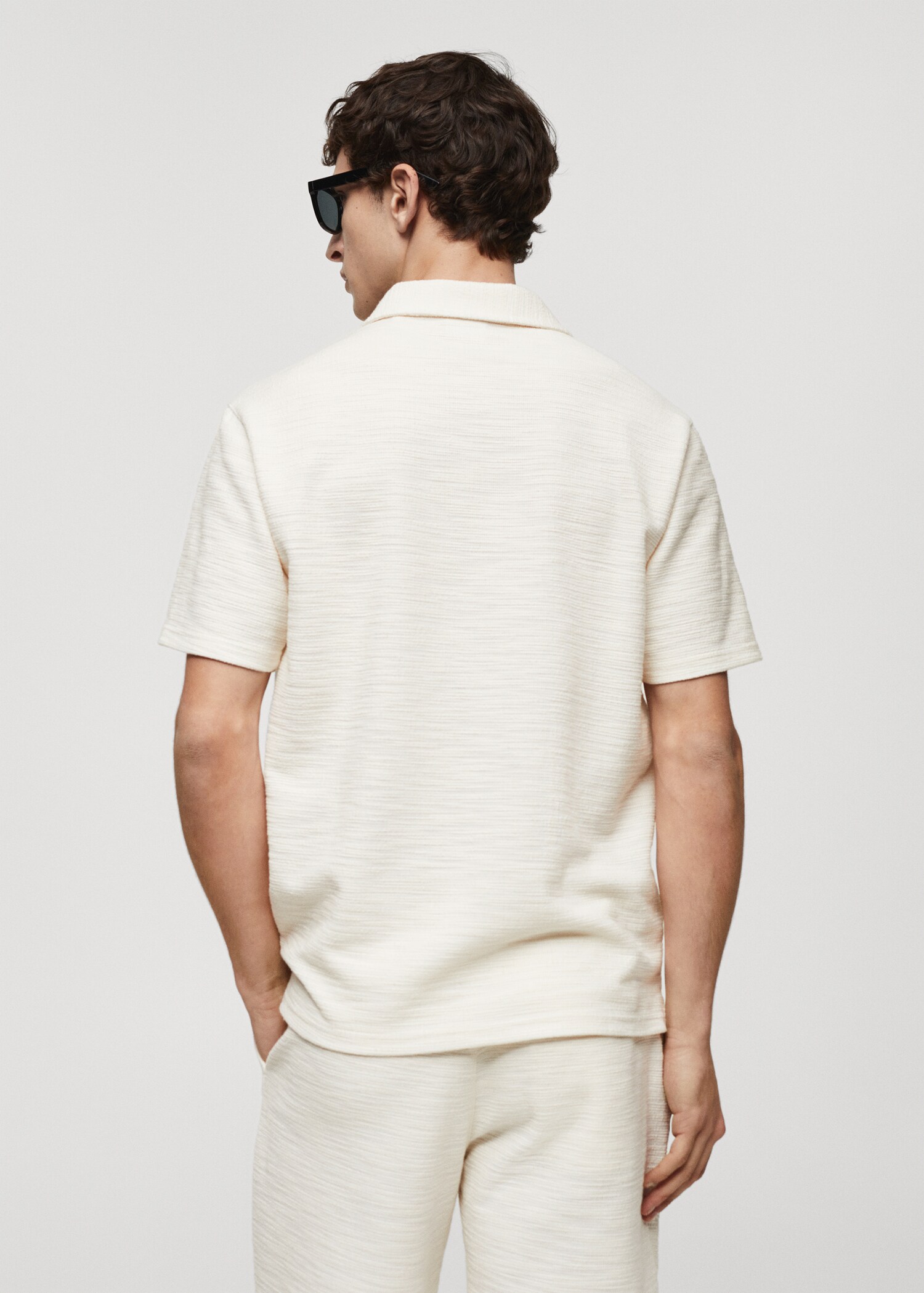 Bowling-collar structured polo shirt  - Reverse of the article