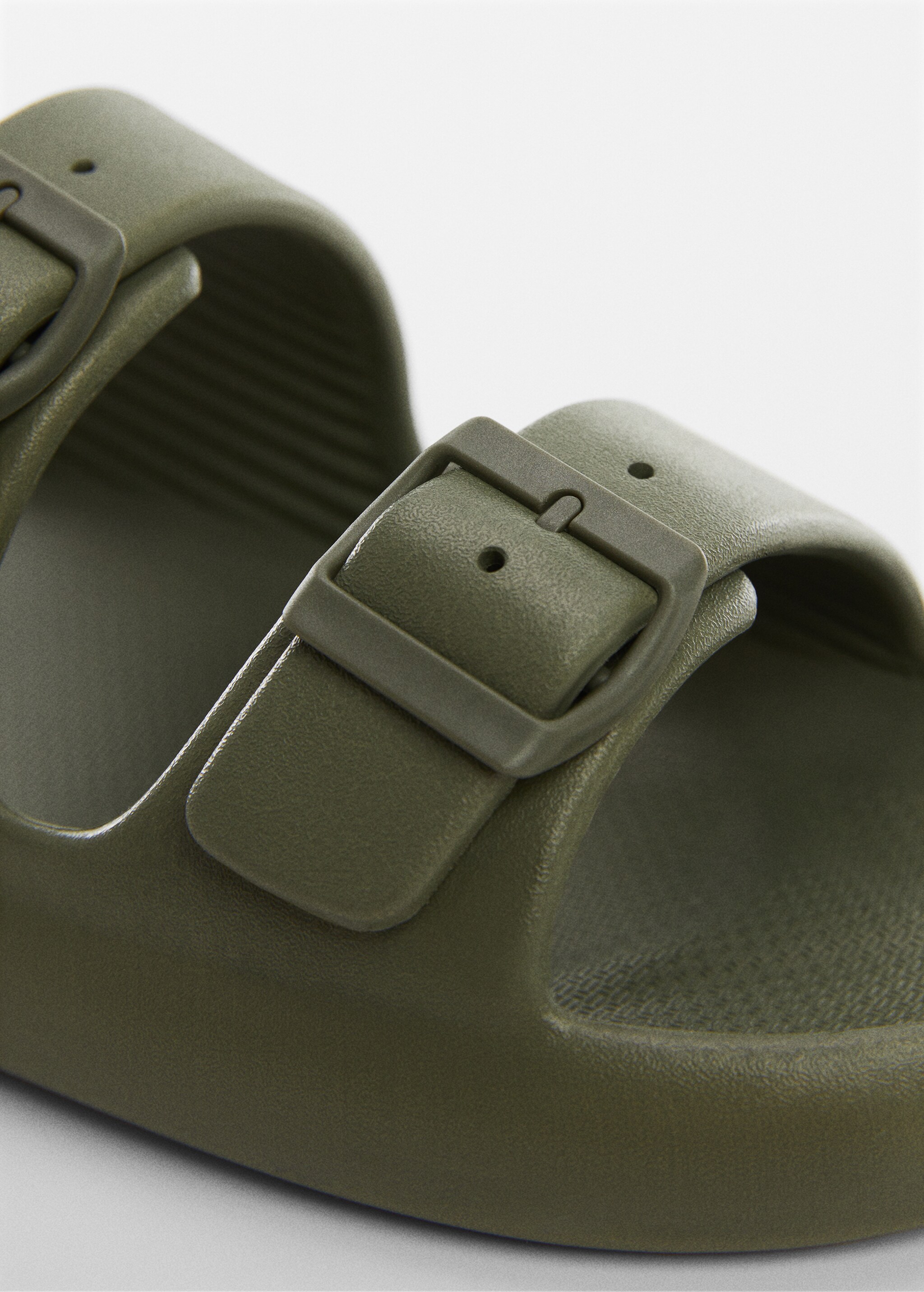 Double-buckle rubber sandals - Details of the article 2