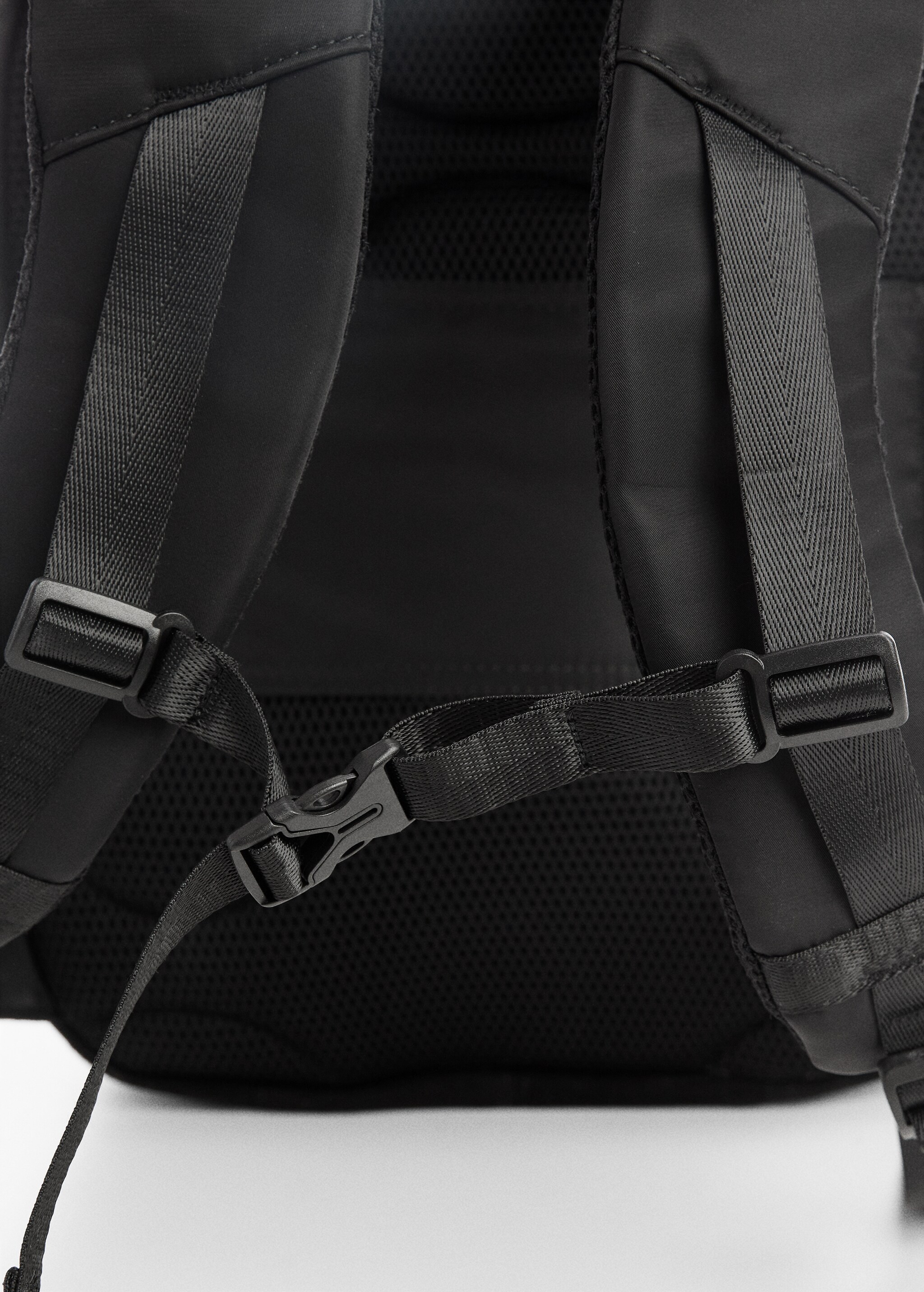 Multi-pocket nylon backpack - Details of the article 1