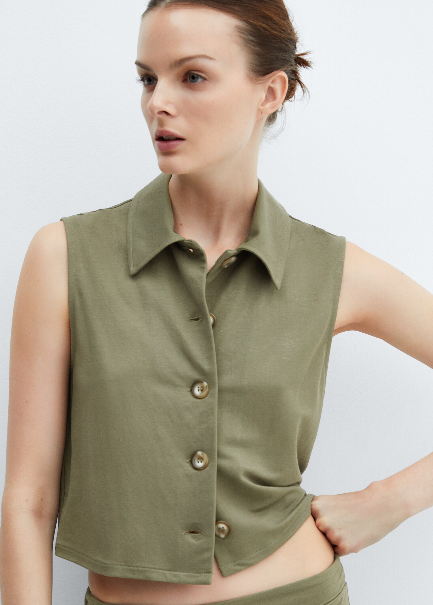 Gilet col chemise - Plan moyen
