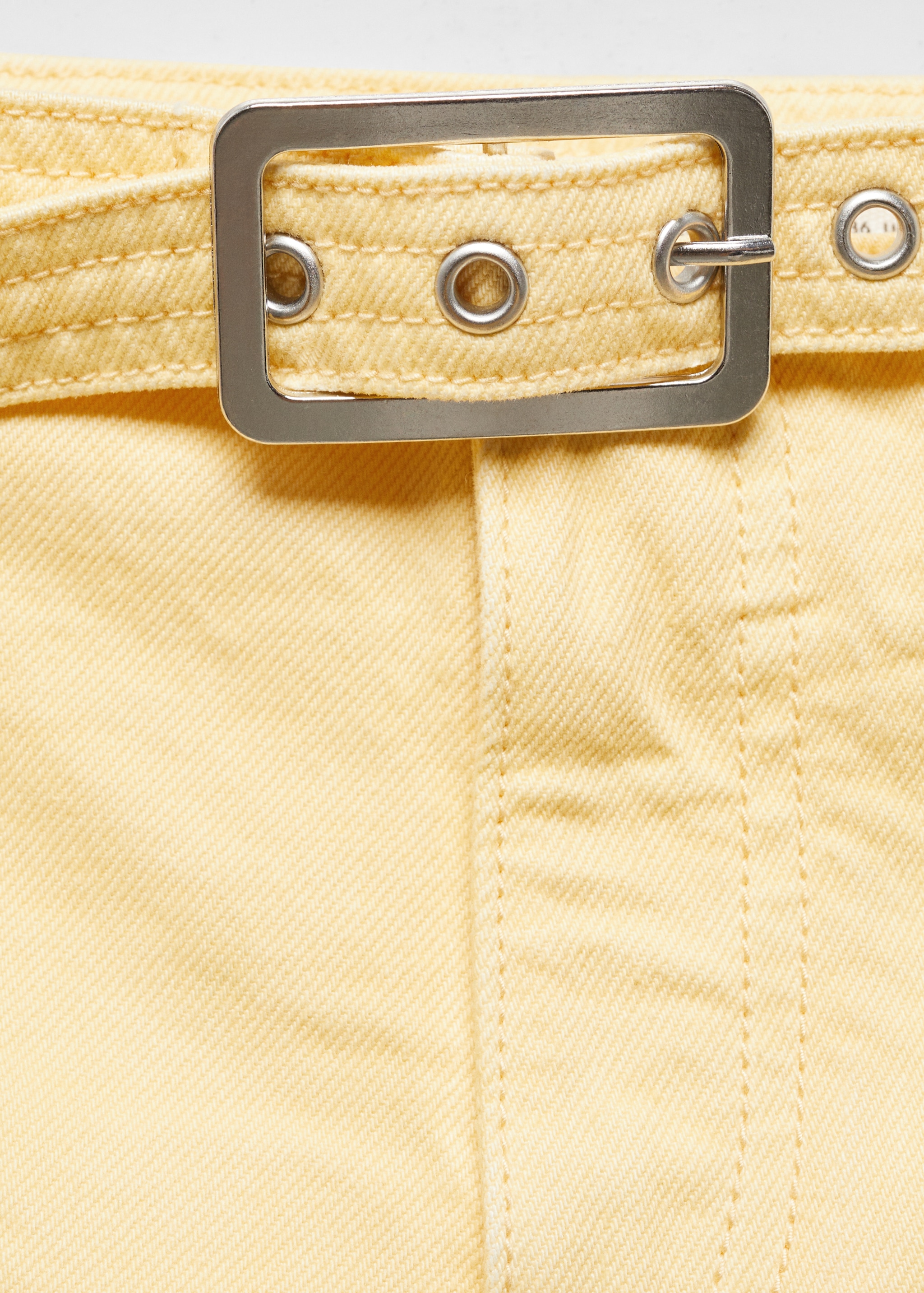 Denim shorts with belt - Details of the article 8