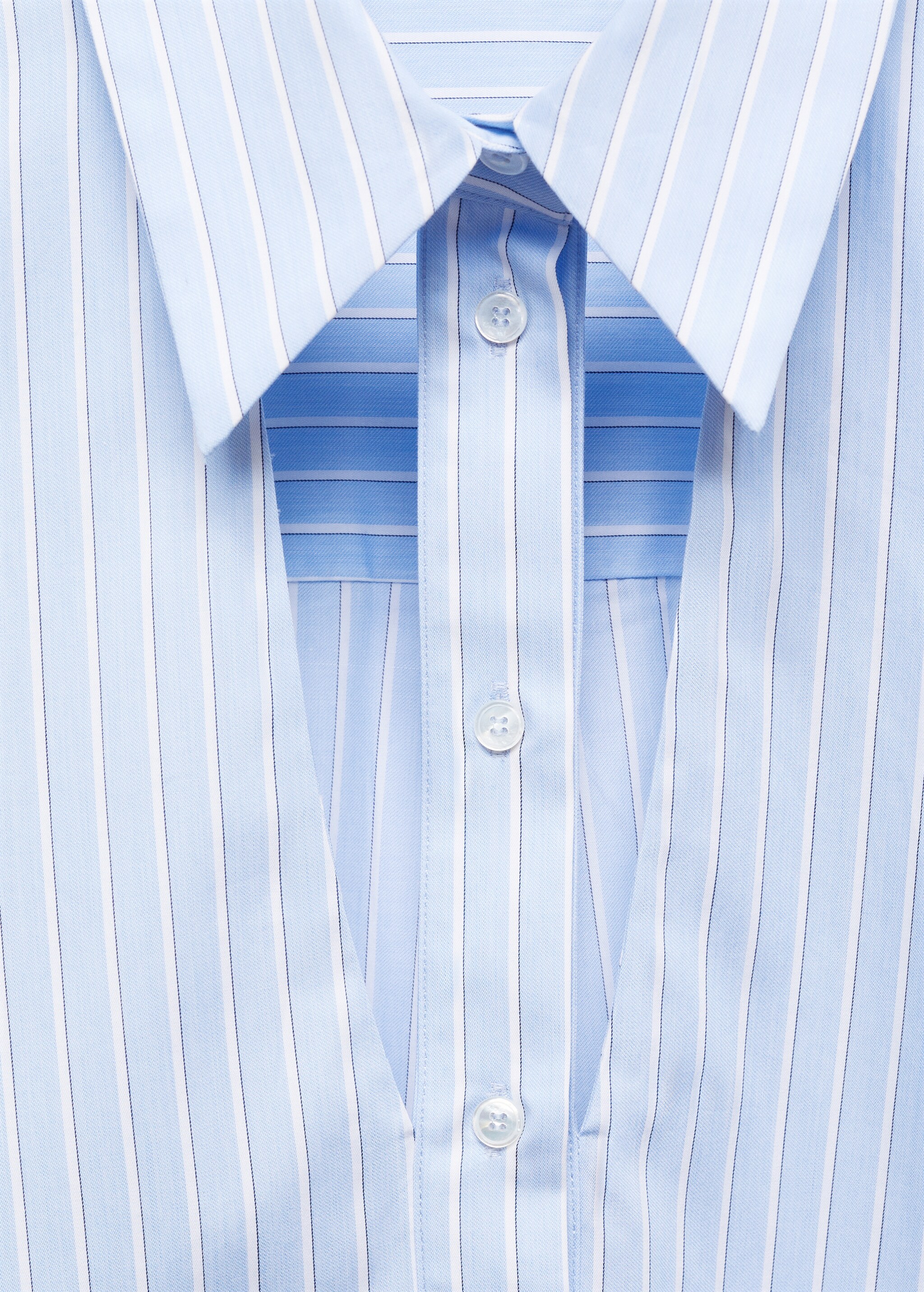 Striped shirt with cut-out - Details of the article 8