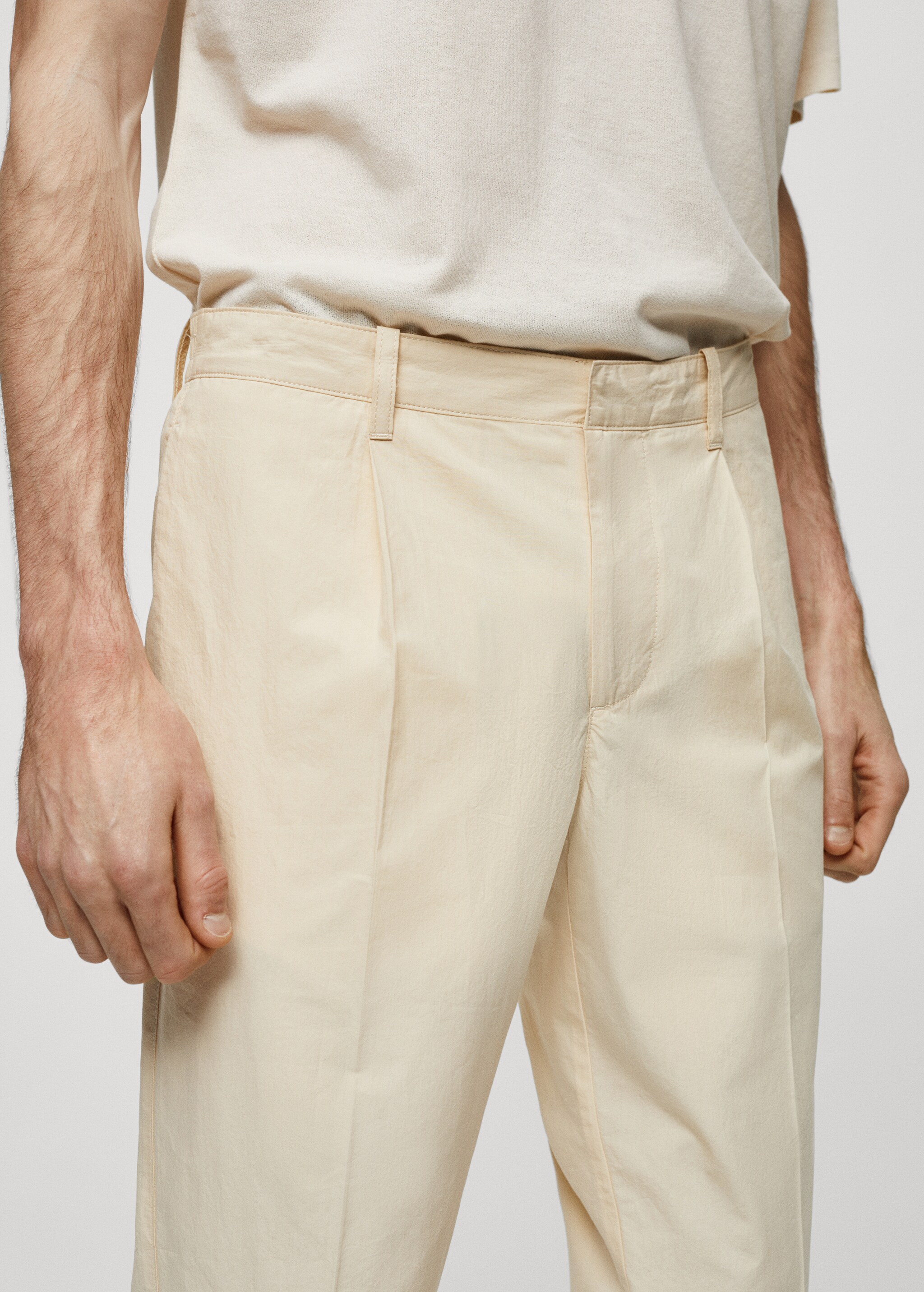 100% slim-fit cotton trousers - Details of the article 1