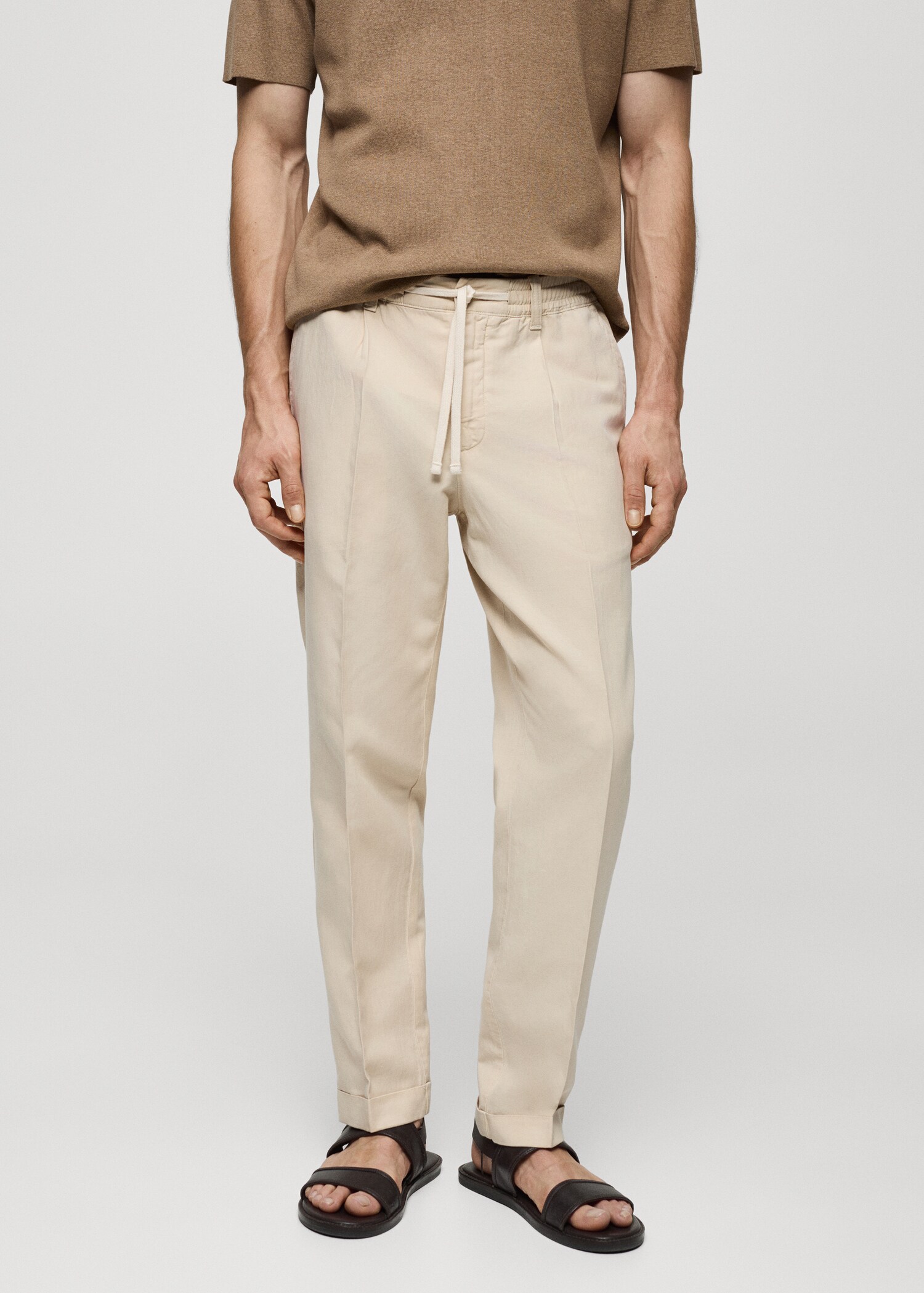 Pantalon slim-fit mélange de lin cordon - Plan moyen