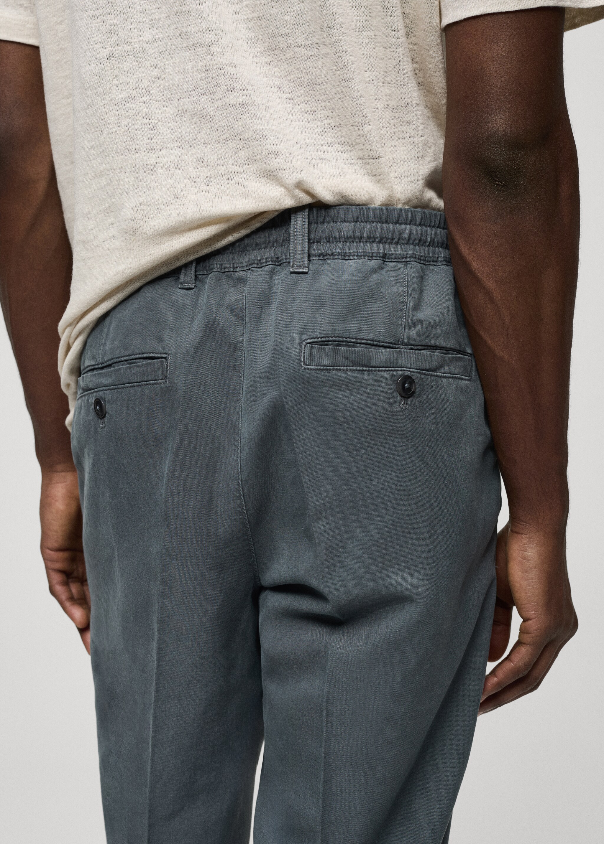 Linen-blend slim-fit trousers with drawstring - Details of the article 4