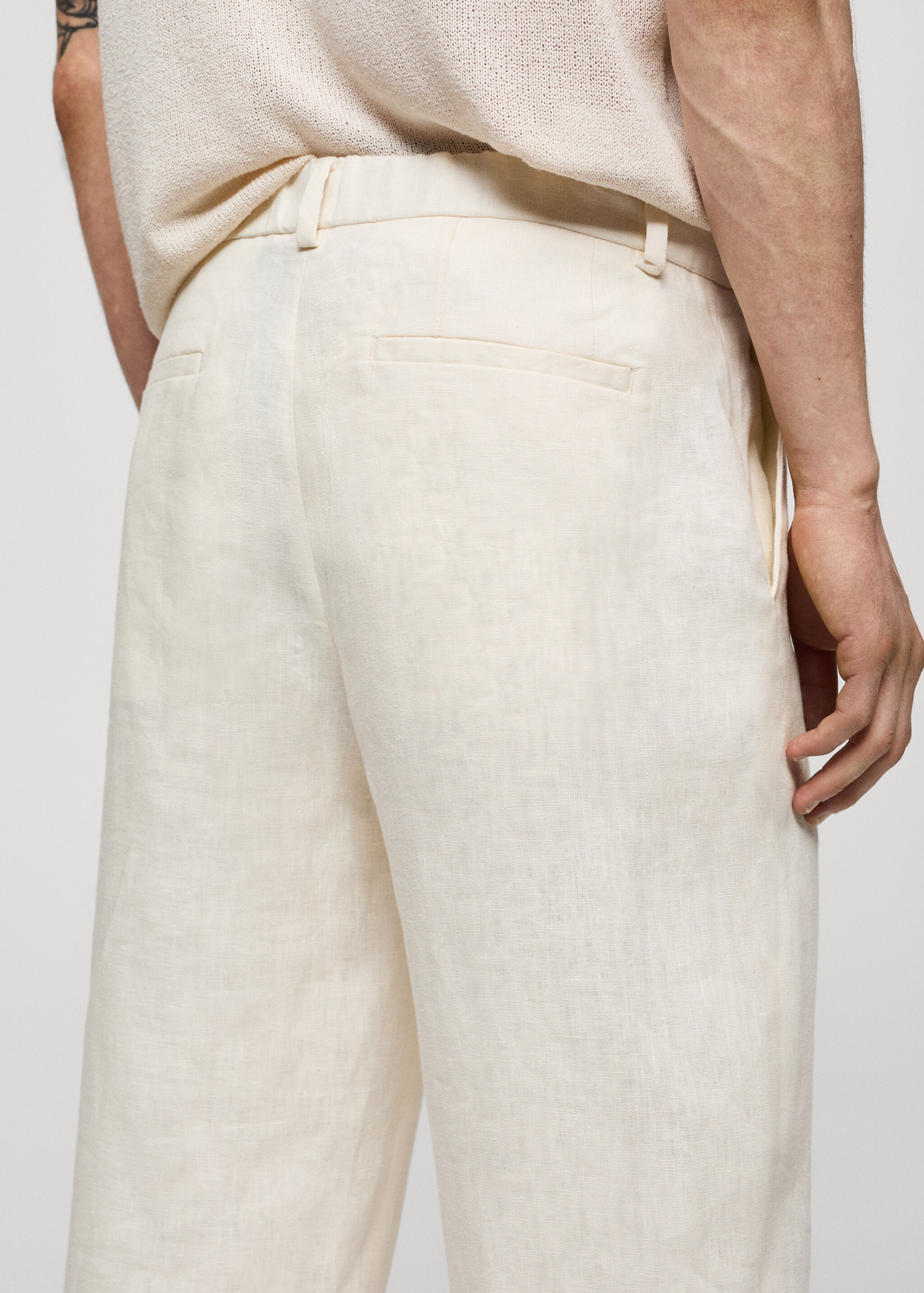 Relaxed-fit 100% linen trousers - Details of the article 6