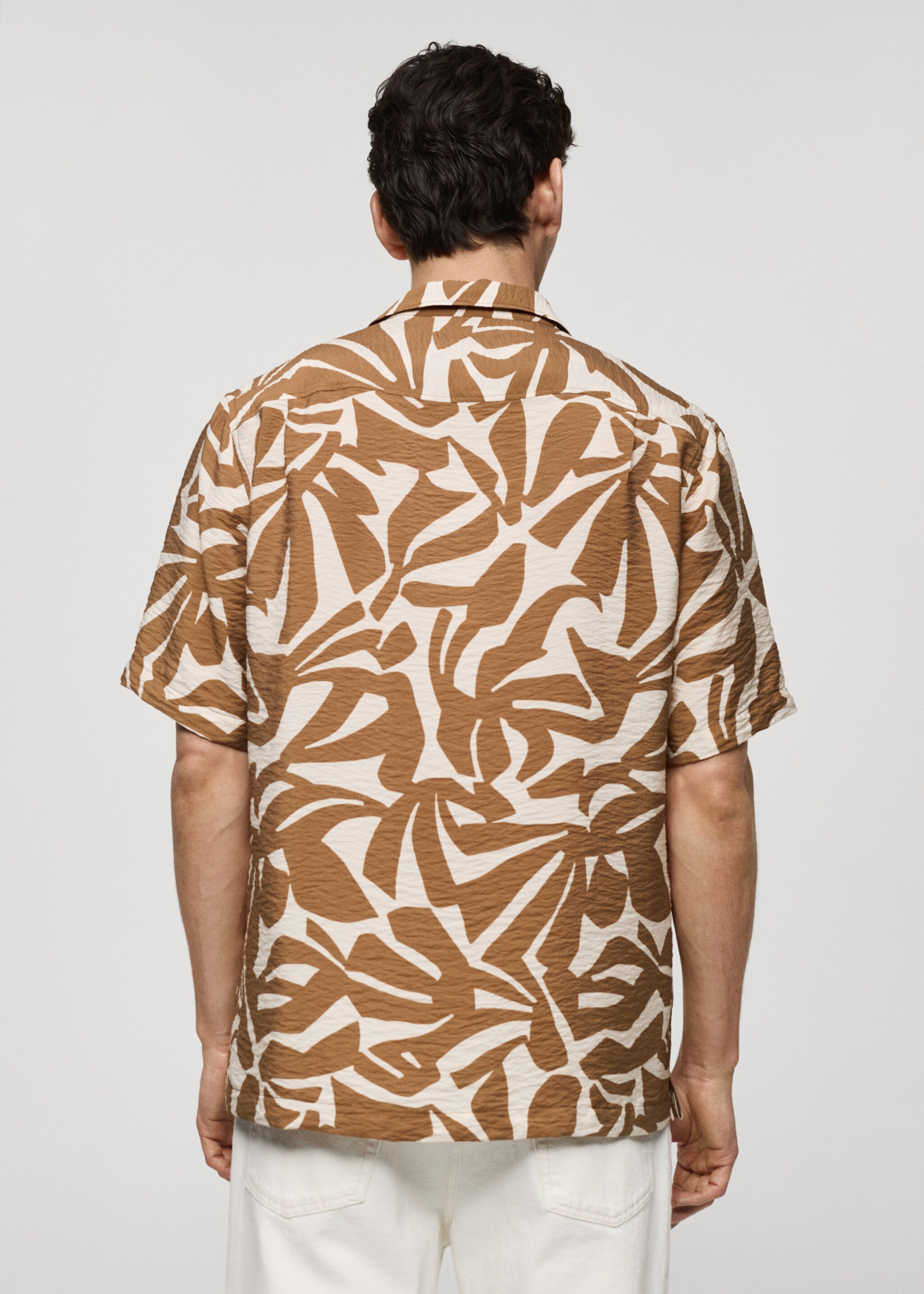 Regular-fit textured printed shirt - Reverse of the article