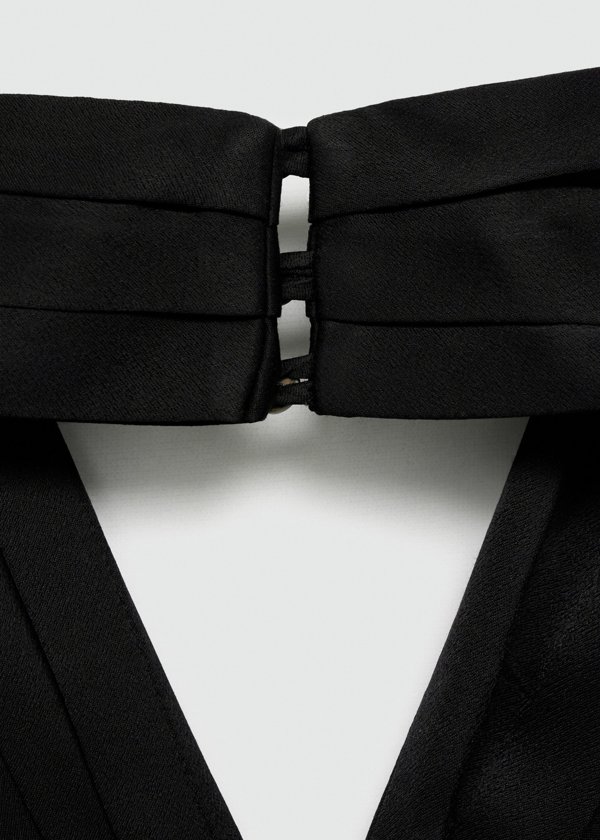Halter long jumpsuit - Details of the article 0