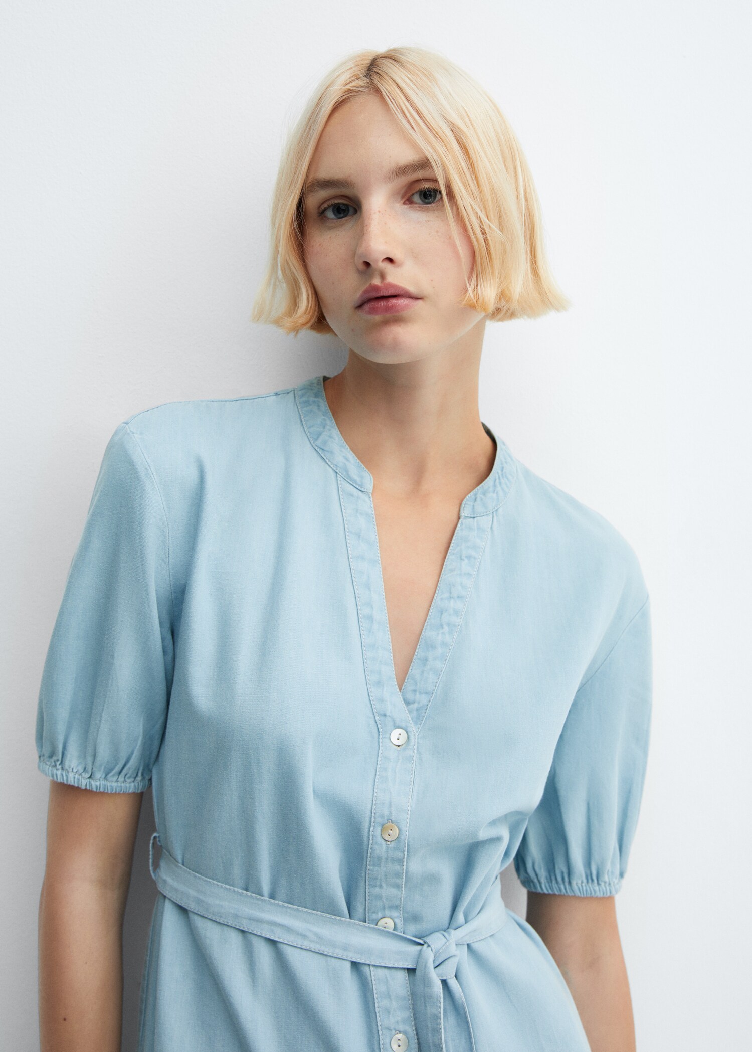 Denim shirt dress - Details of the article 1