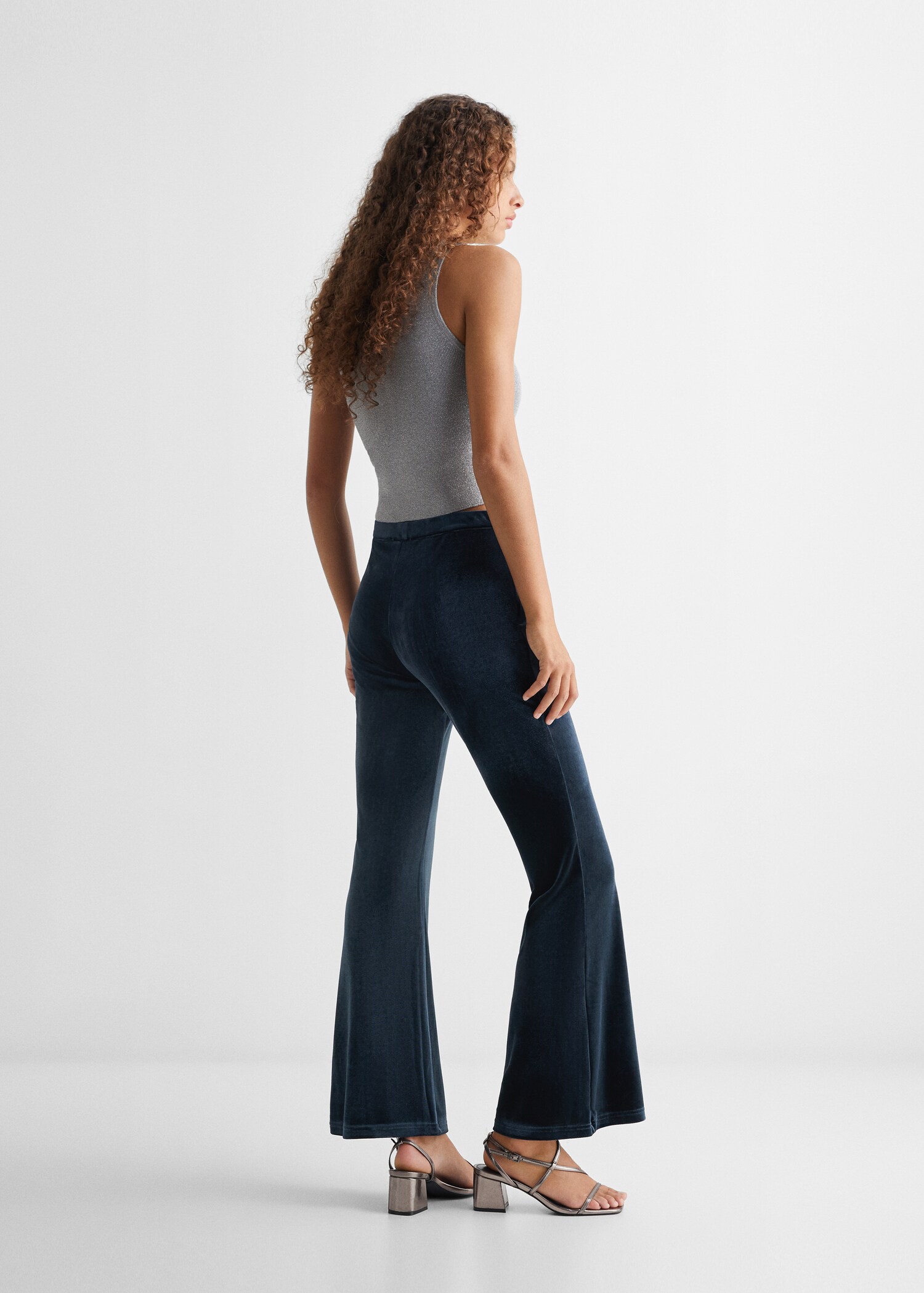 Straight velvet trousers - Reverse of the article