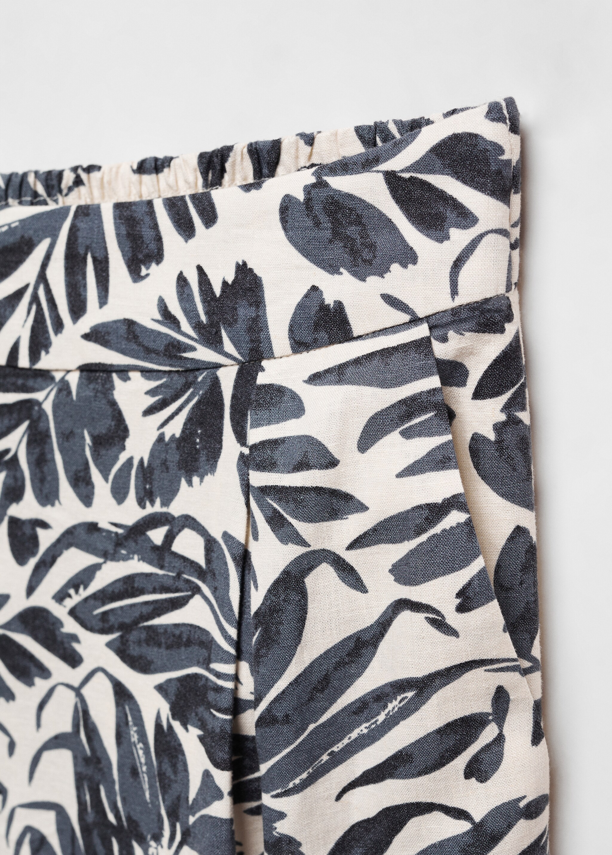 Tropical print linen pants - Details of the article 8