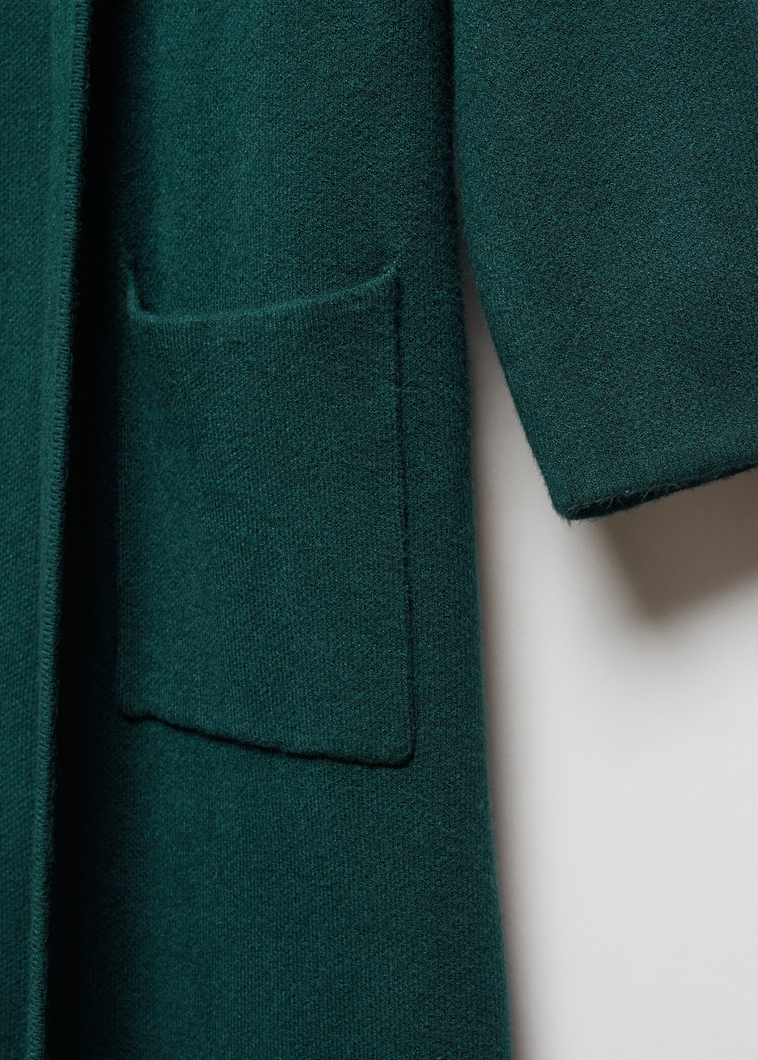 Oversized knitted coat with pockets - Details of the article 8