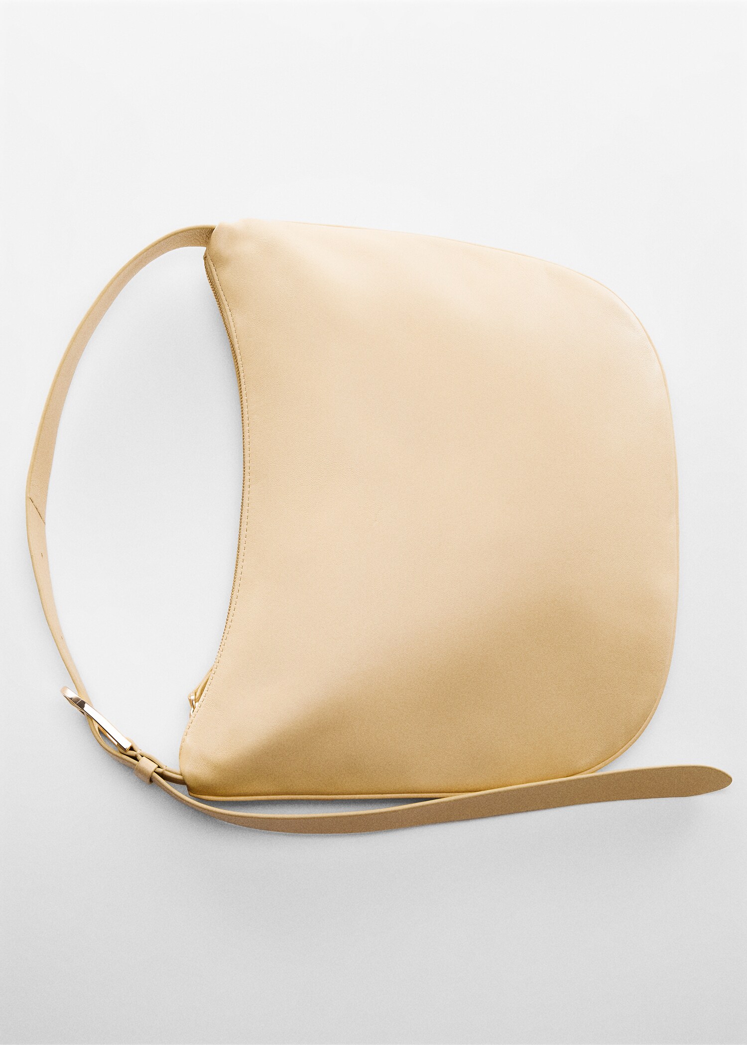 Leather shoulder bag - Details of the article 5