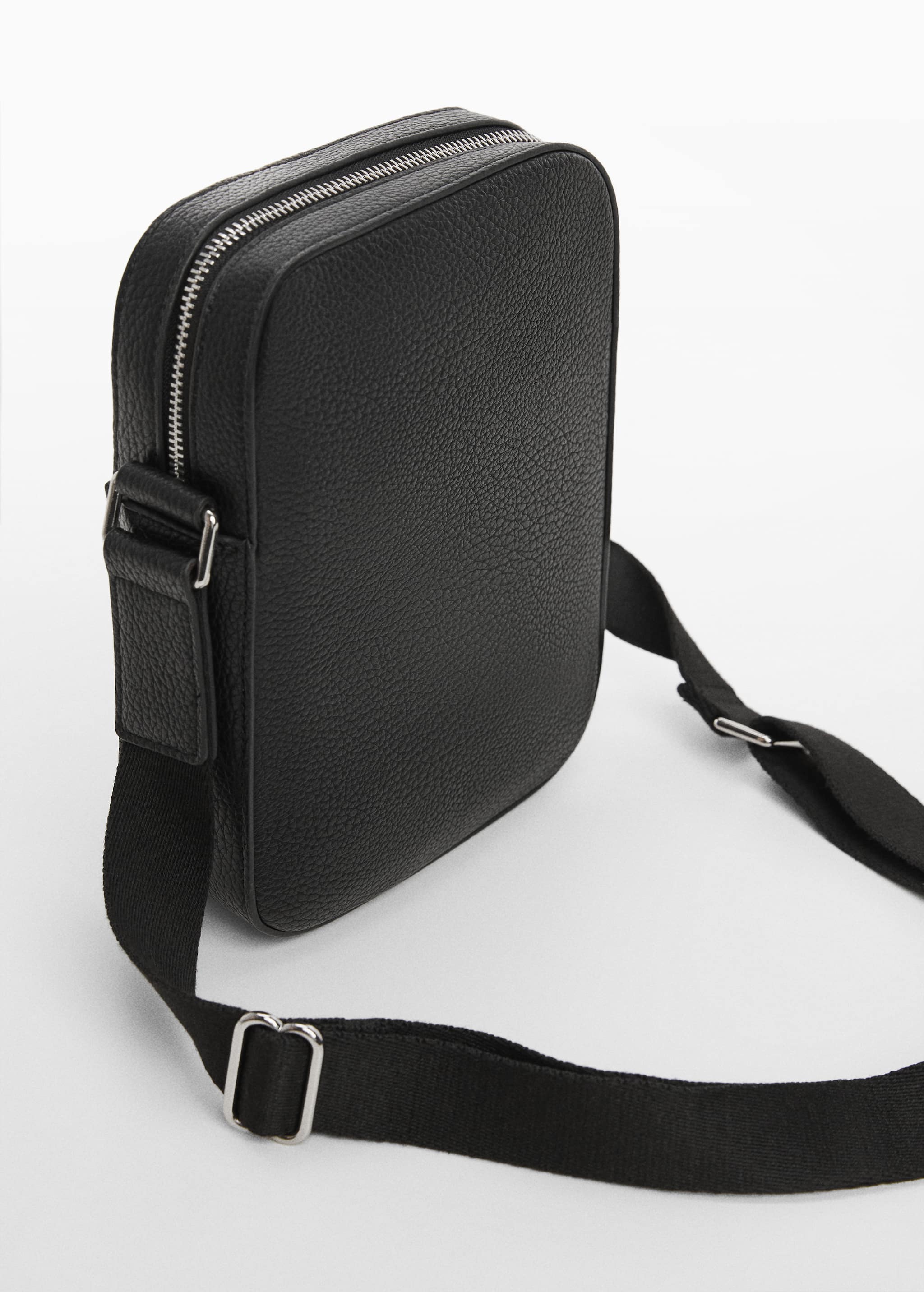 Leather-effect shoulder bag - Details of the article 1
