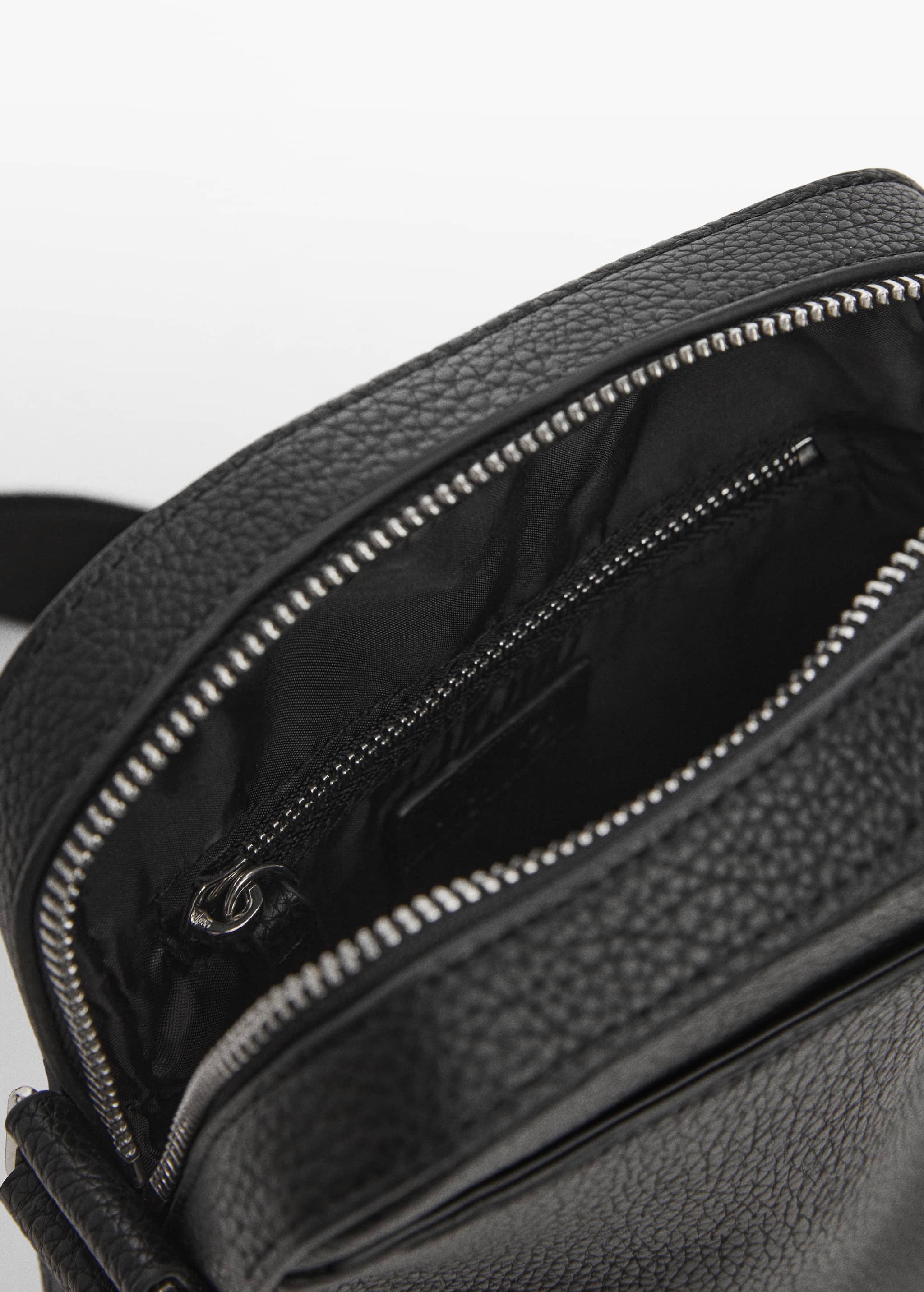 Leather-effect shoulder bag - Details of the article 2