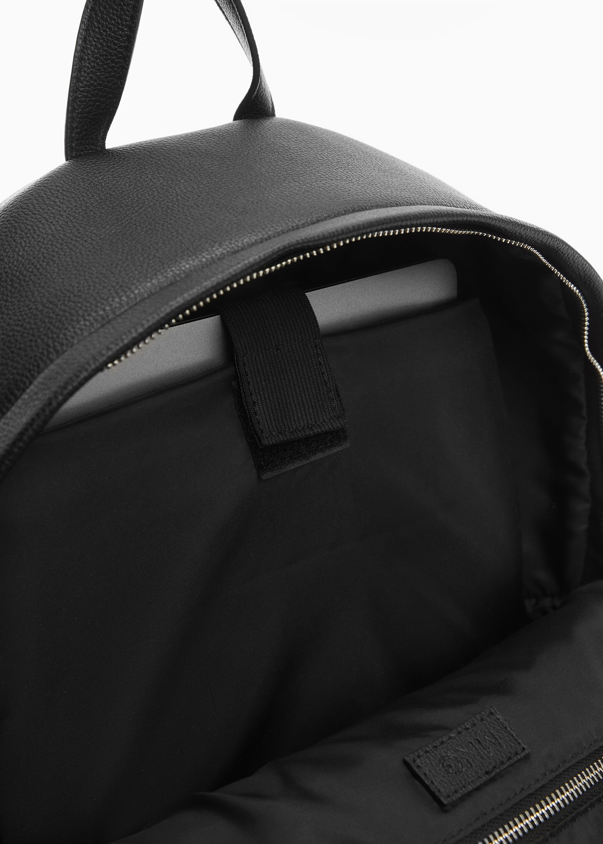 Рюкзак из искусственной гранулированной кожи - Деталь изделия 2