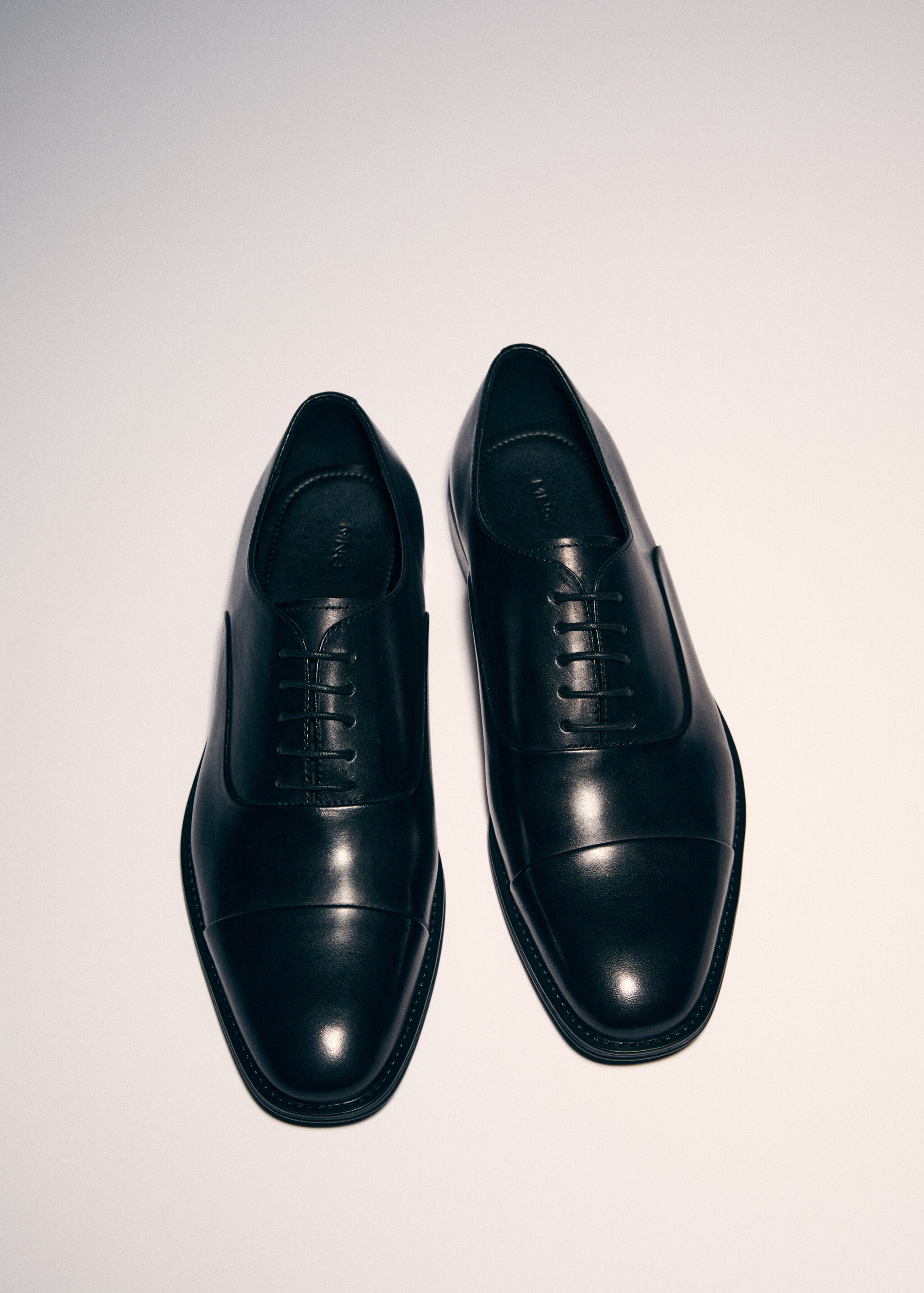 Elongated leather suit shoes - Details of the article 9