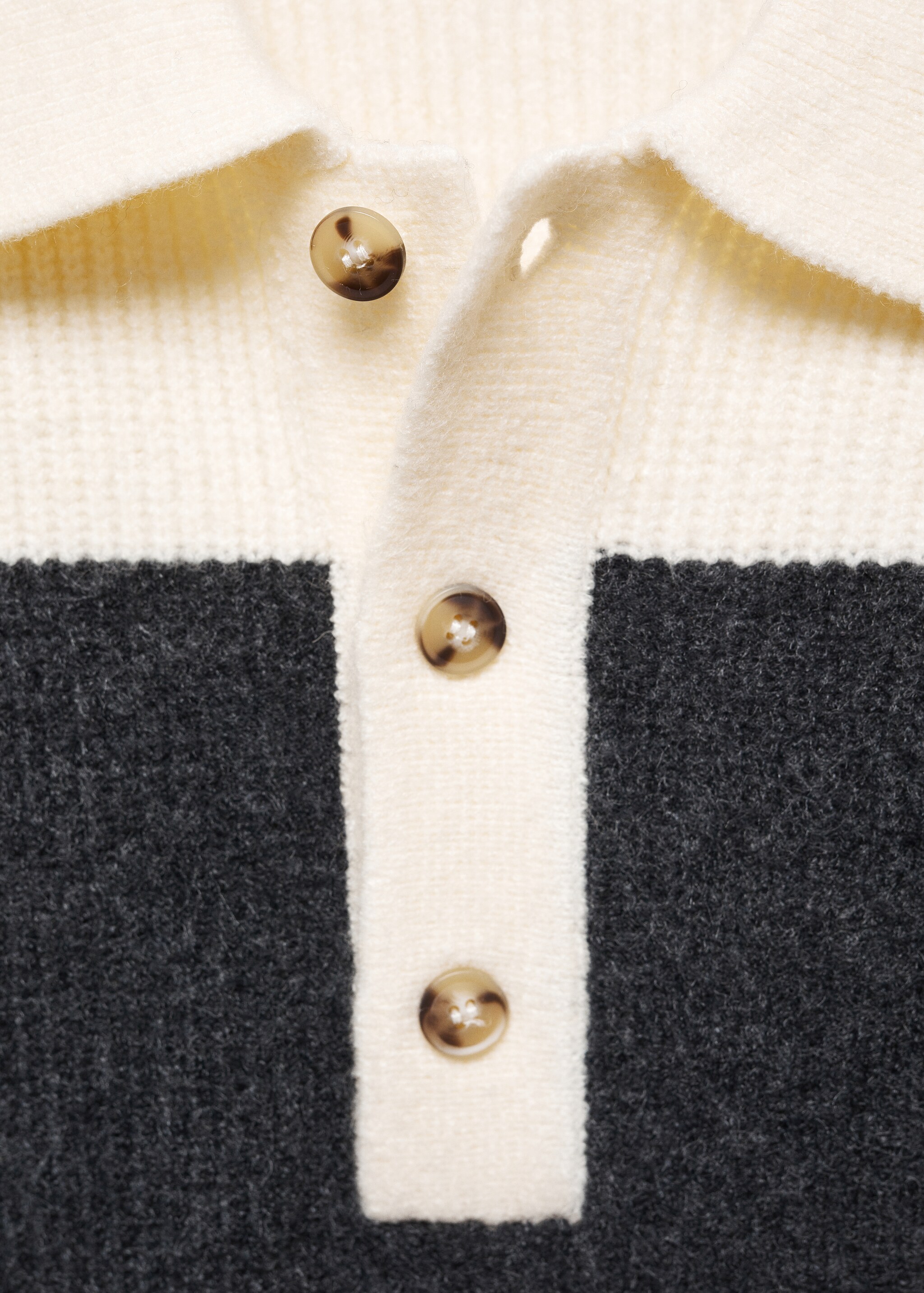 Ribbed striped knitted polo shirt - Details of the article 8