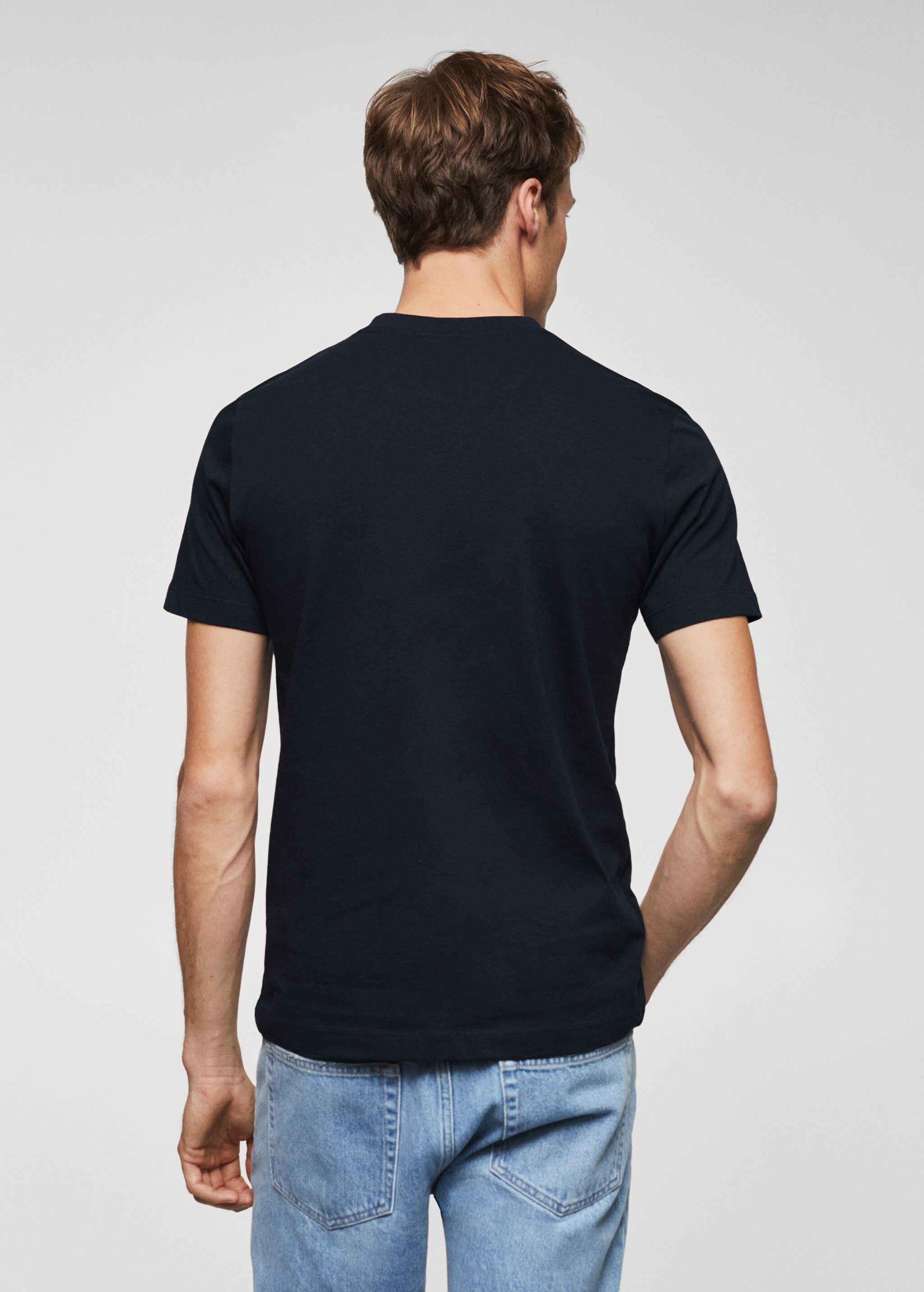 Basic cotton V-neck T-shirt - Reverse of the article