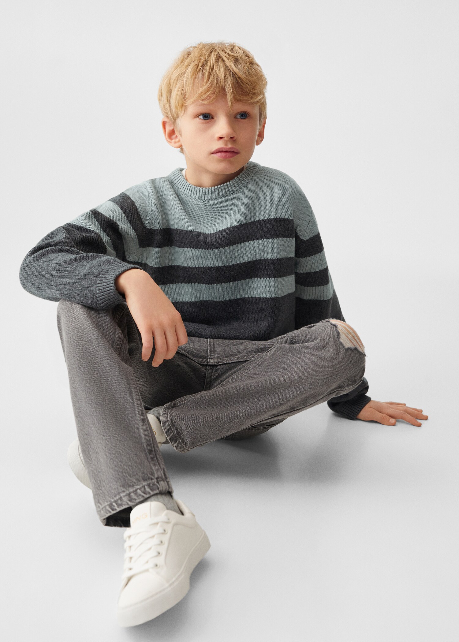 Džíny dad fit s dekorativním roztrháním - Detail zboží 2