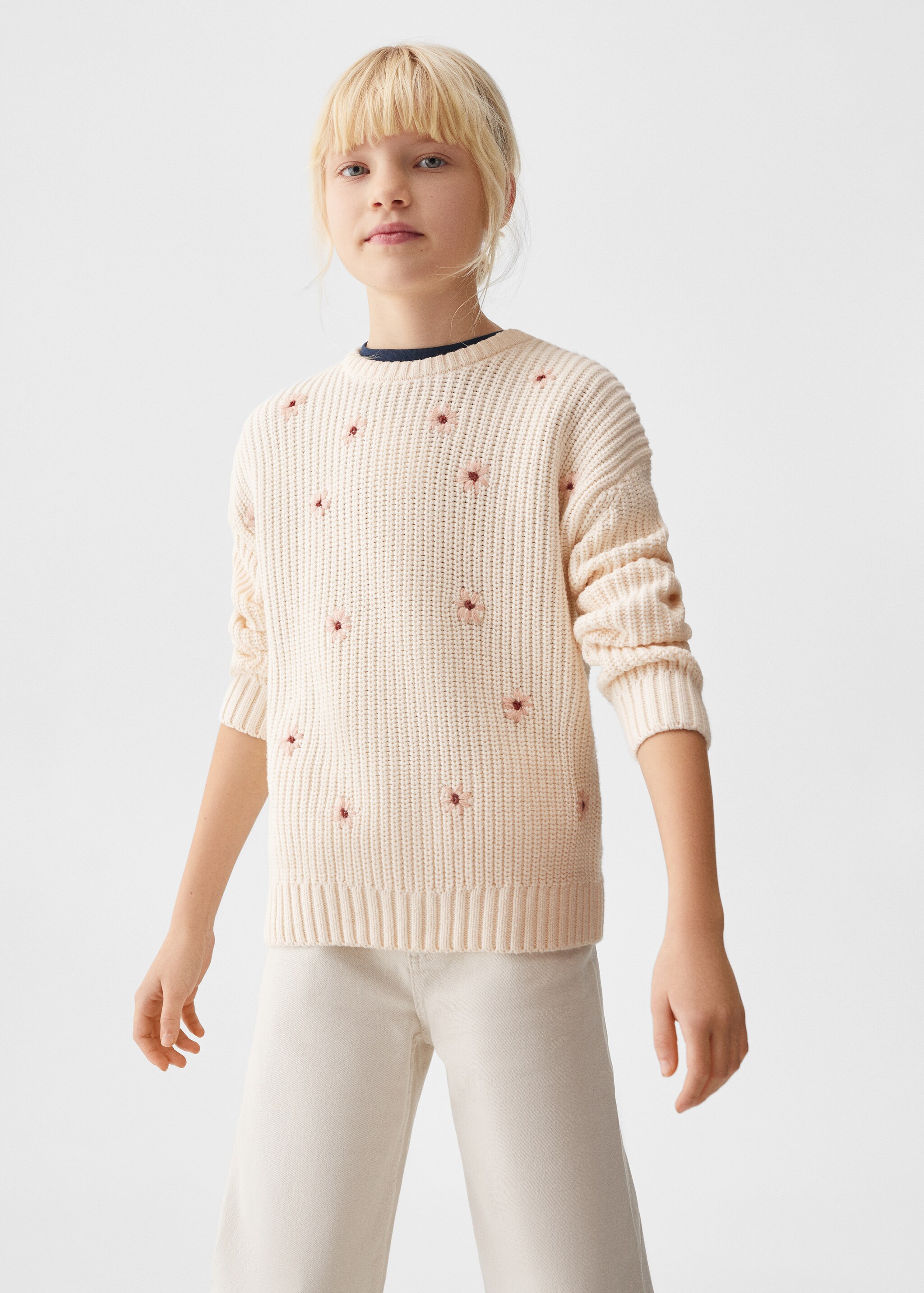 Pull-over broderie florale - Plan moyen