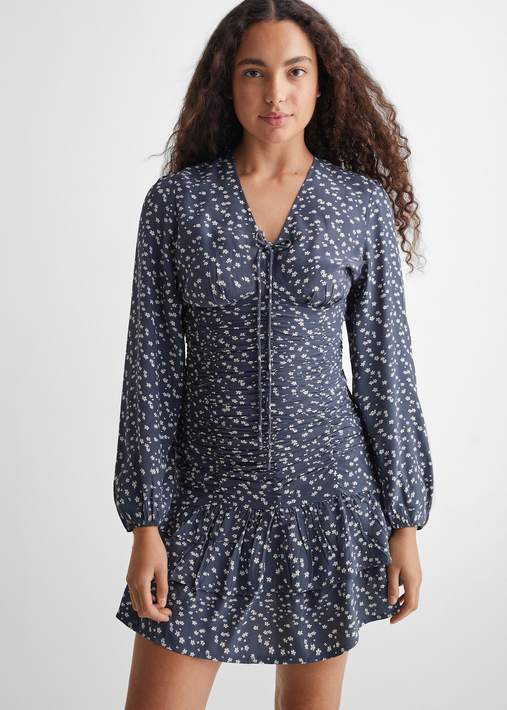Mango Florales Kleid mit Raffdetails