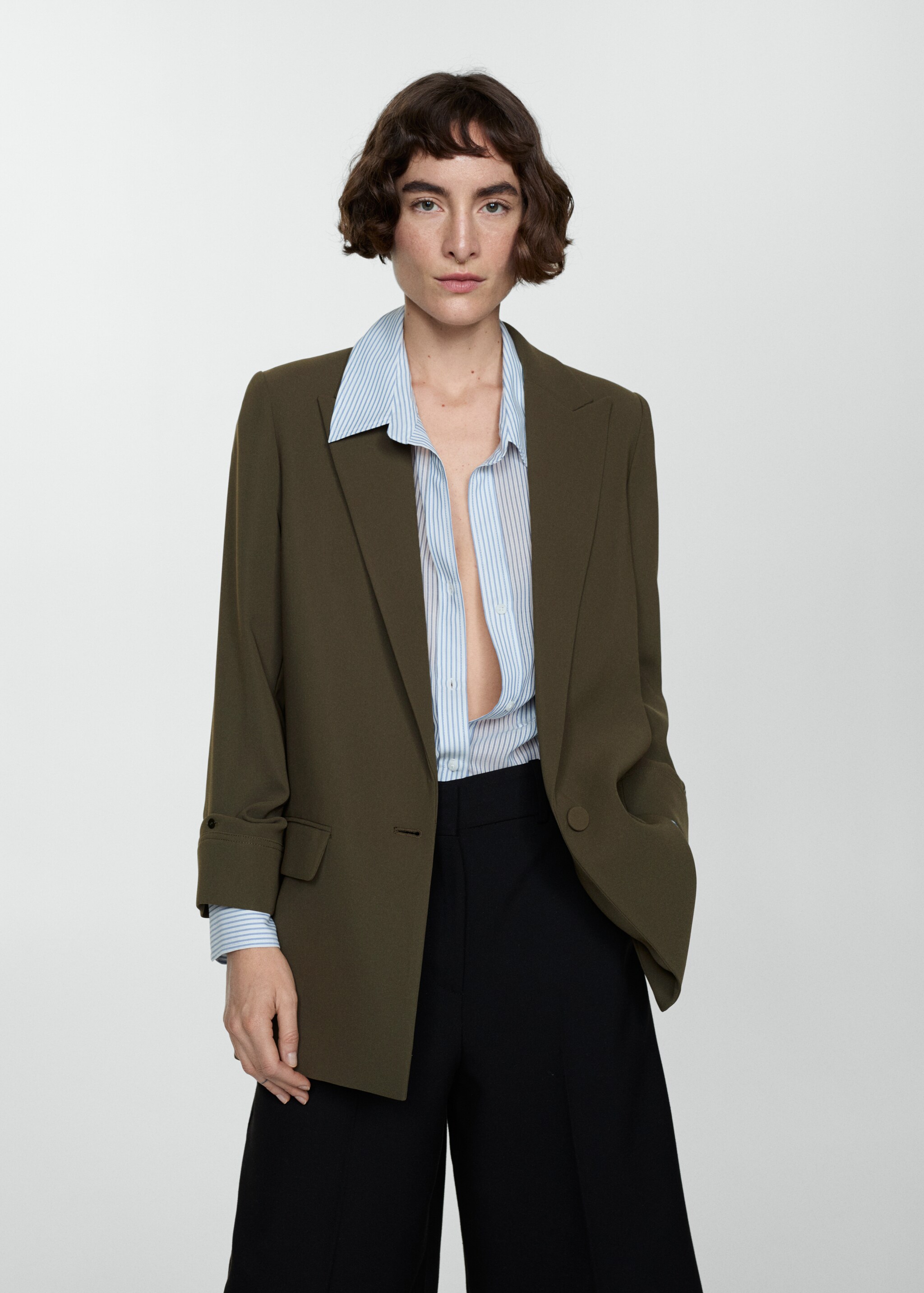 Tailored jacket with turn-down sleeves  - Medium plane