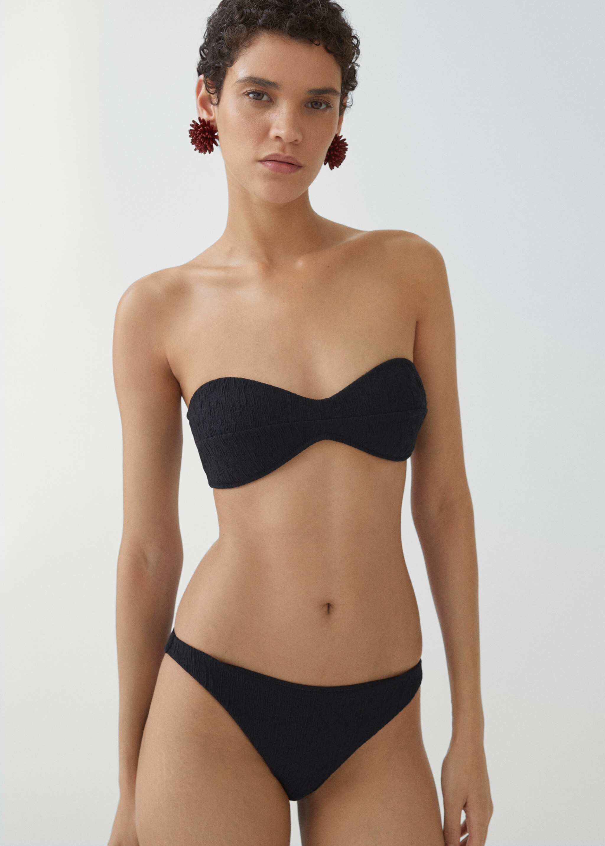 Culotte bikini classique texturée - Plan moyen, Noir. Ref: 67094011-00.