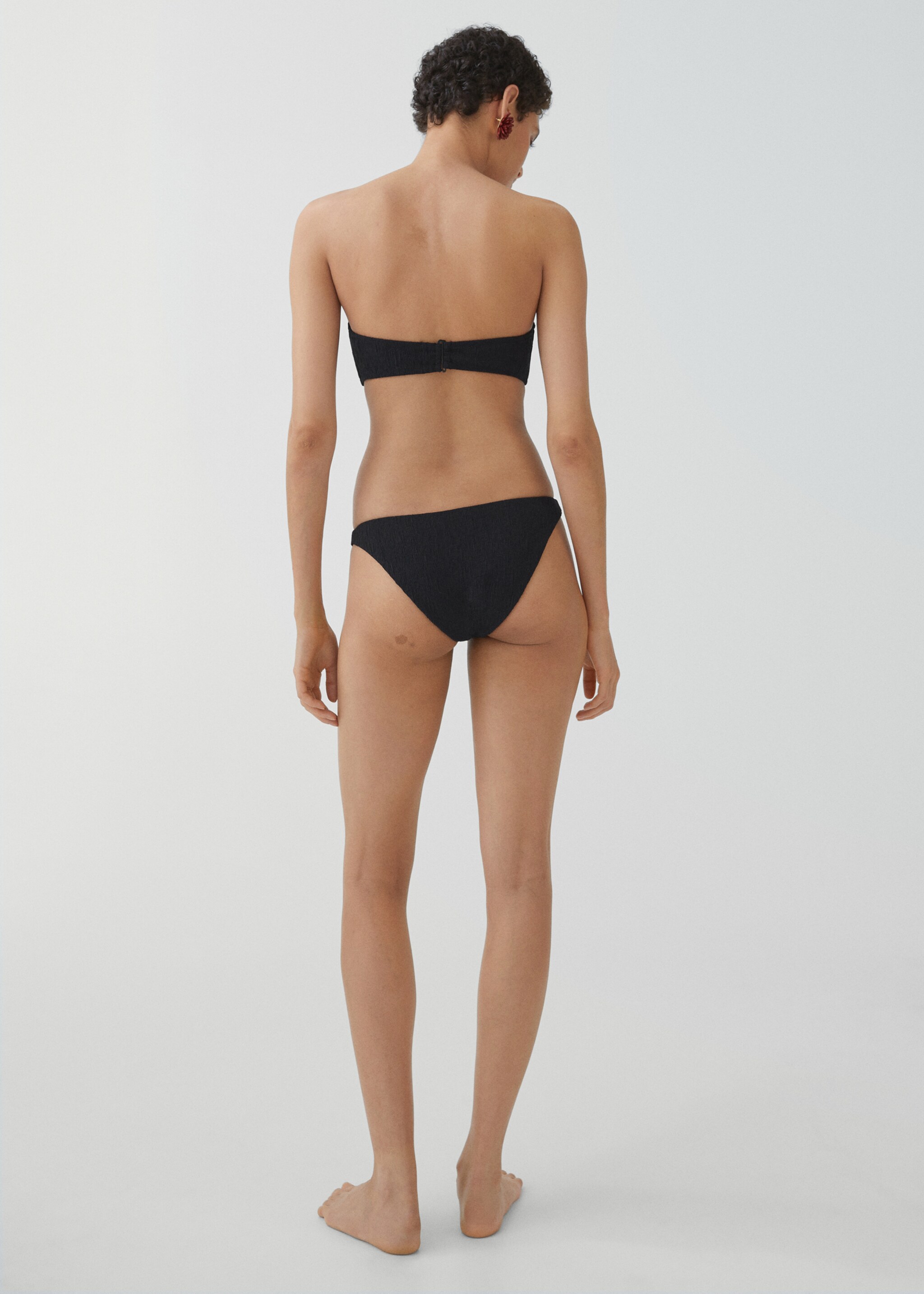 Culotte bikini classique texturée - Verso de l’article, Noir. Ref: 67094011-00.