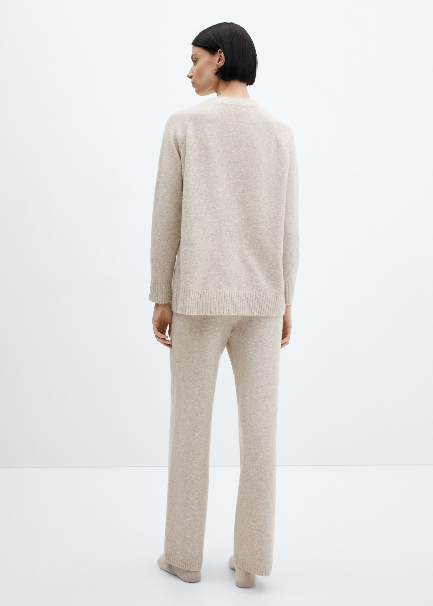 Oversize knit sweater - Reverse of the article