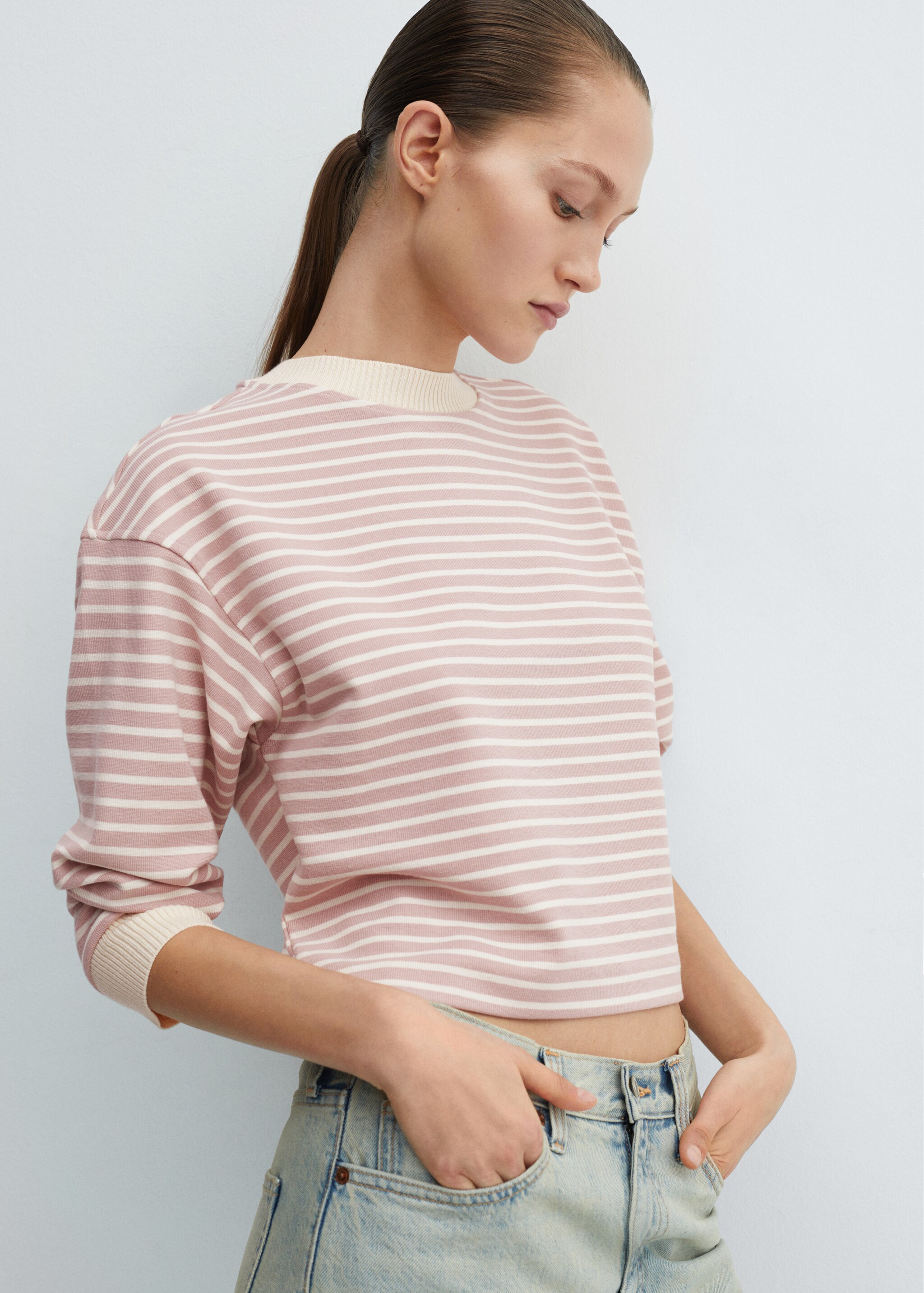 Striped knitted sweatshirt - Medium plane