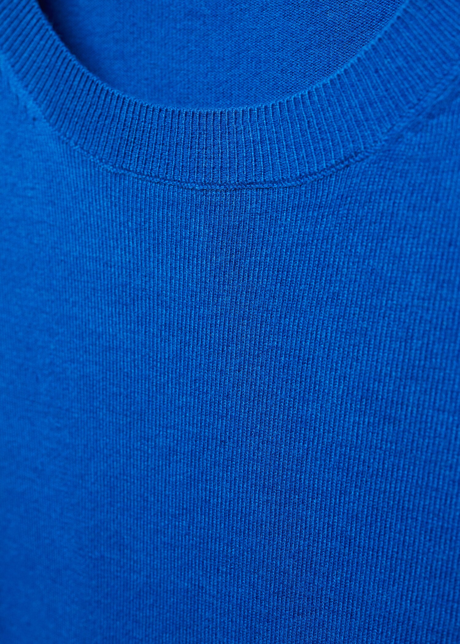 Round-neck knitted sweater - Details of the article 8