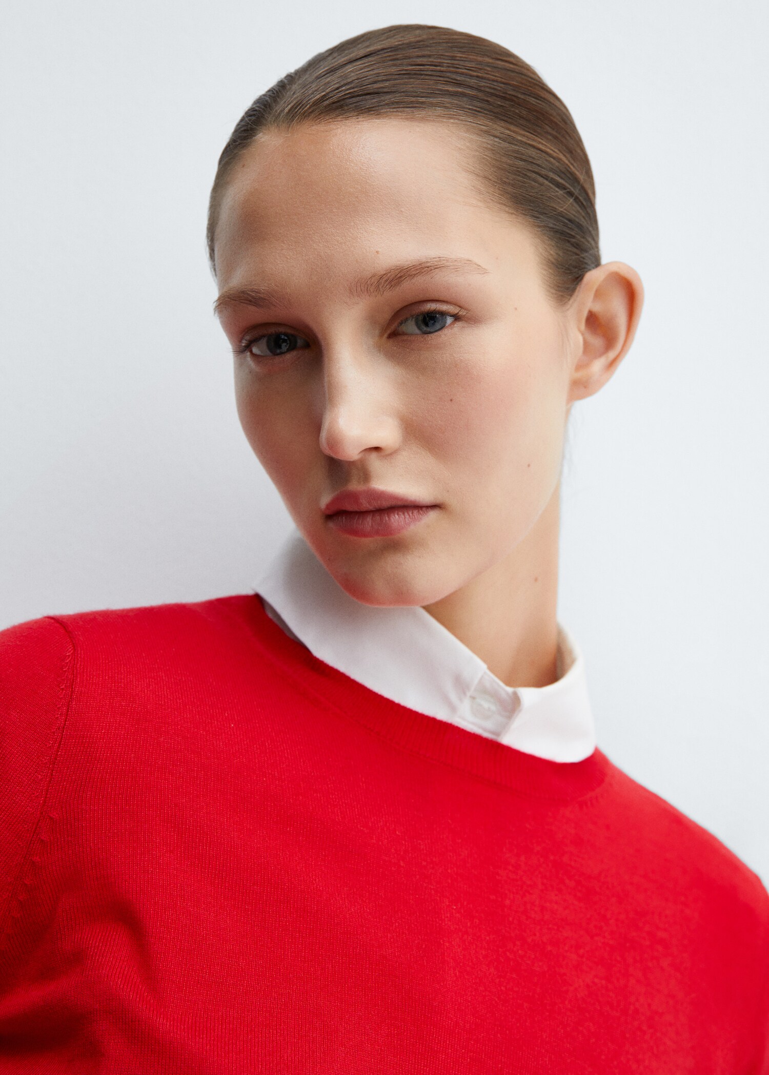 Round-neck knitted sweater - Details of the article 1