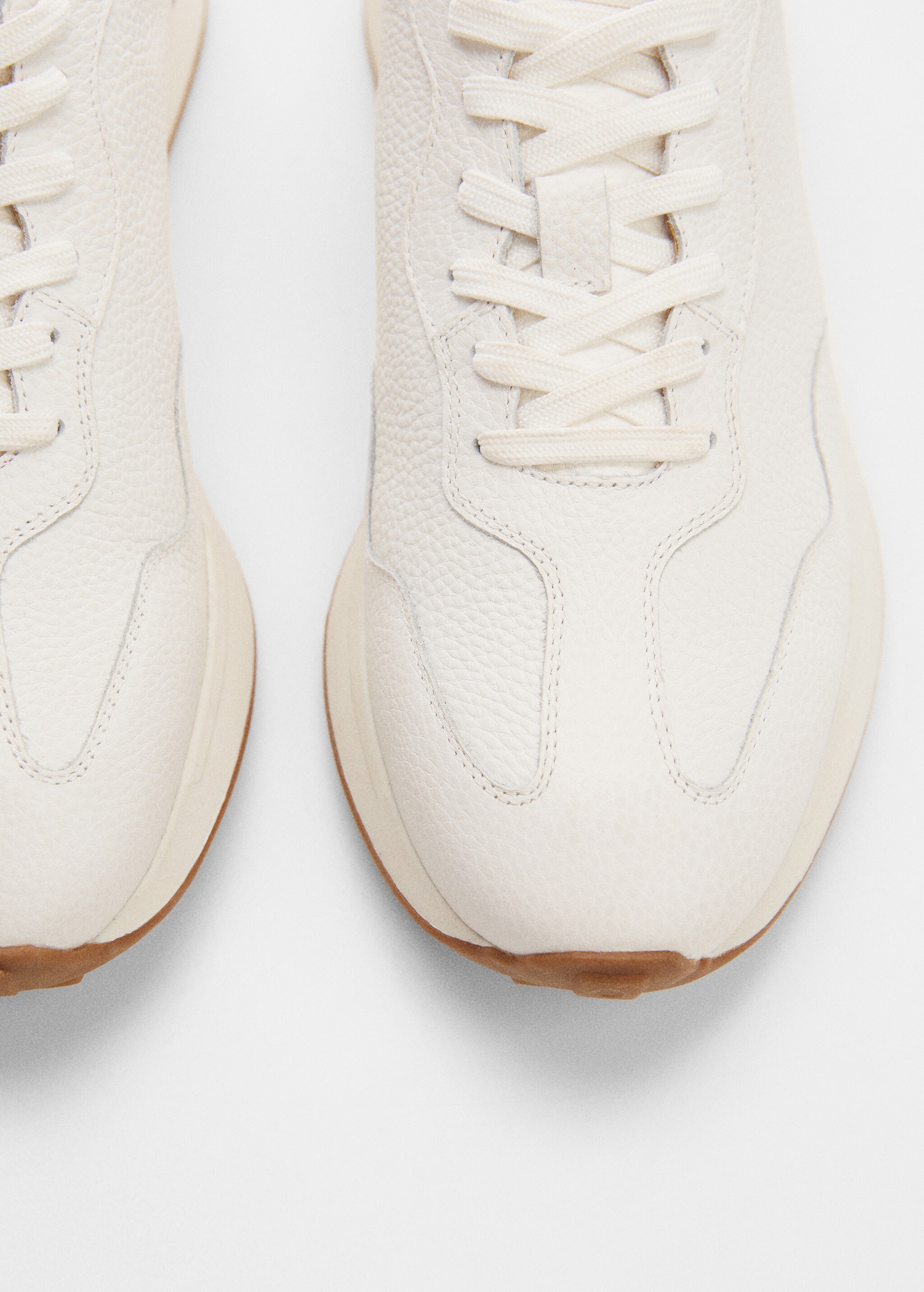 Stitched sneakers - Details of the article 2