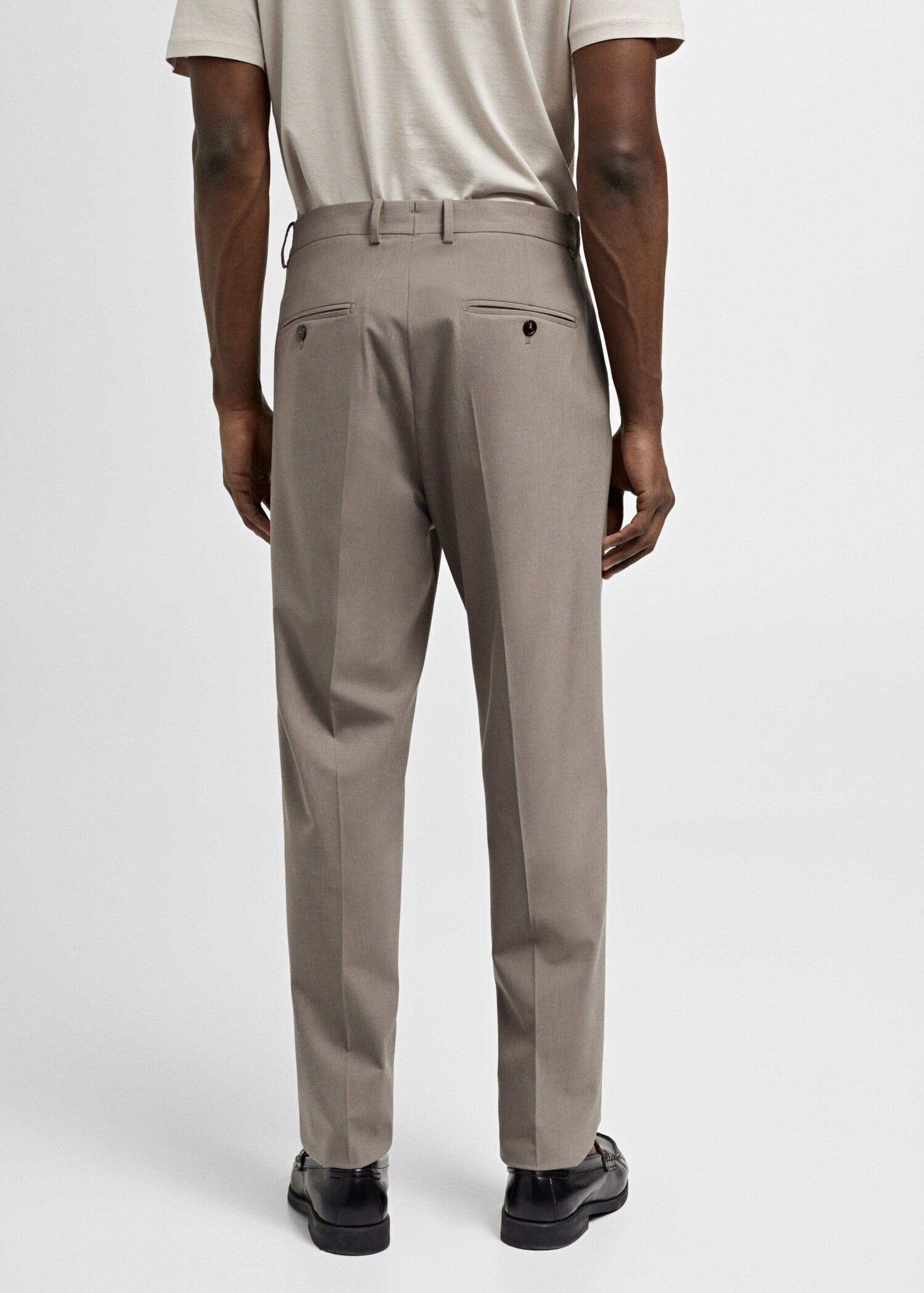 Pantaloni completo slim fit fresco di lana - Retro dell'articolo