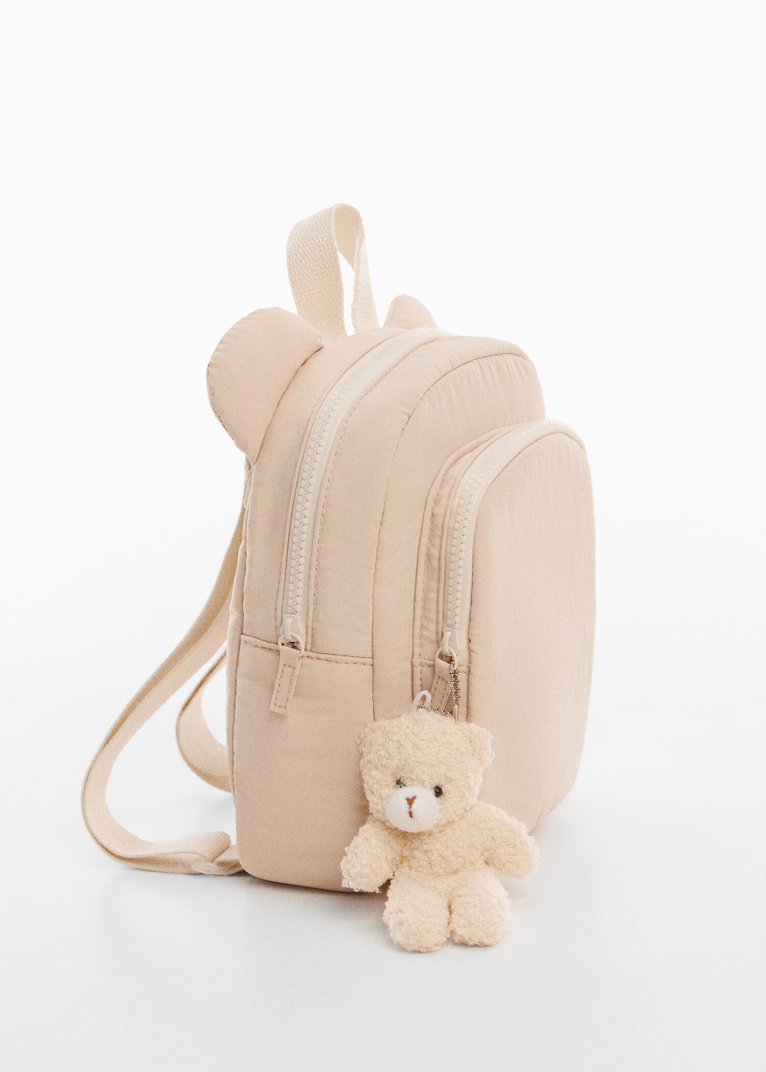 Ears backpack - Середній план